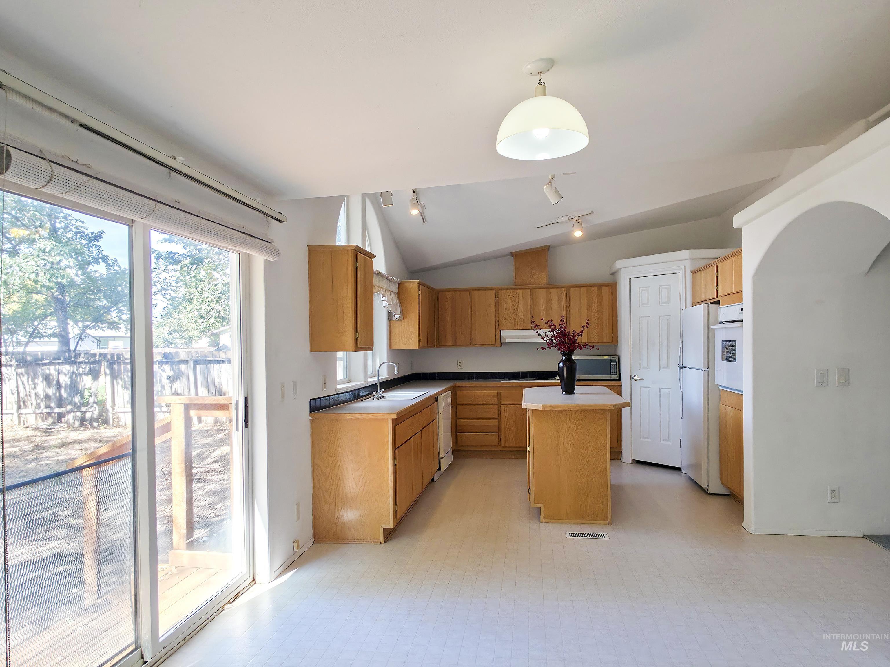 1215 W 7th, Weiser, Idaho 83672, 3 Bedrooms, 2 Bathrooms, Residential For Sale, Price $415,000,MLS 99001655
