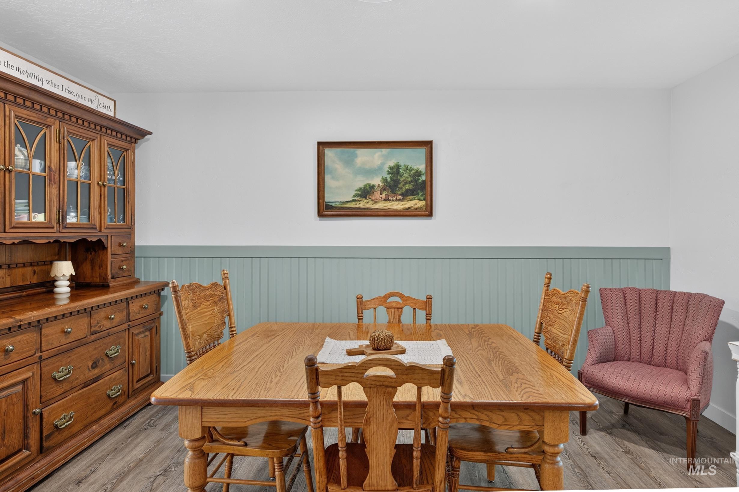 8595 W Westchester Ave, Boise, Idaho 83704, 3 Bedrooms, 2 Bathrooms, Residential For Sale, Price $499,900, 99001657