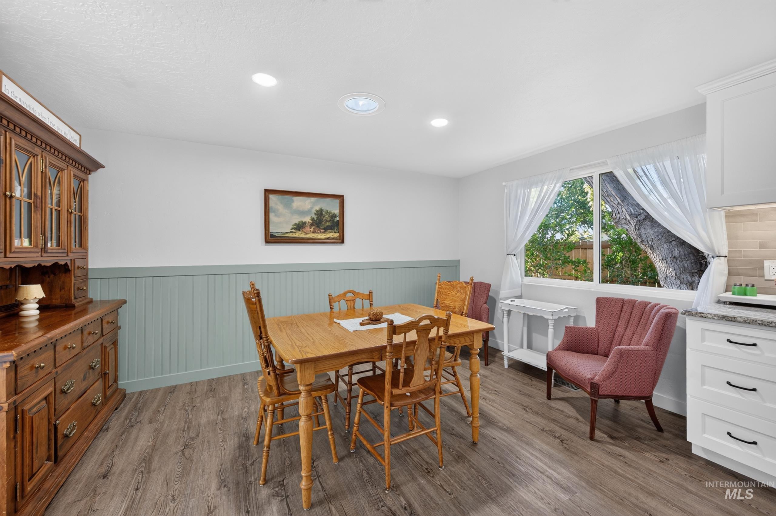 8595 W Westchester Ave, Boise, Idaho 83704, 3 Bedrooms, 2 Bathrooms, Residential For Sale, Price $499,900, 99001657