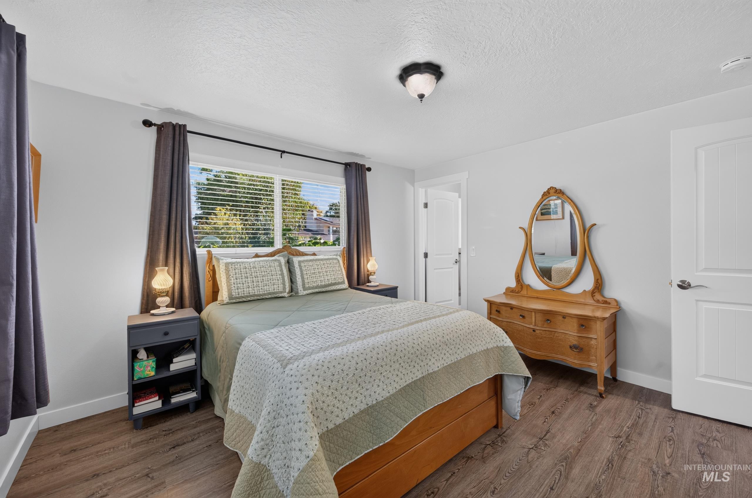 8595 W Westchester Ave, Boise, Idaho 83704, 3 Bedrooms, 2 Bathrooms, Residential For Sale, Price $499,900, 99001657
