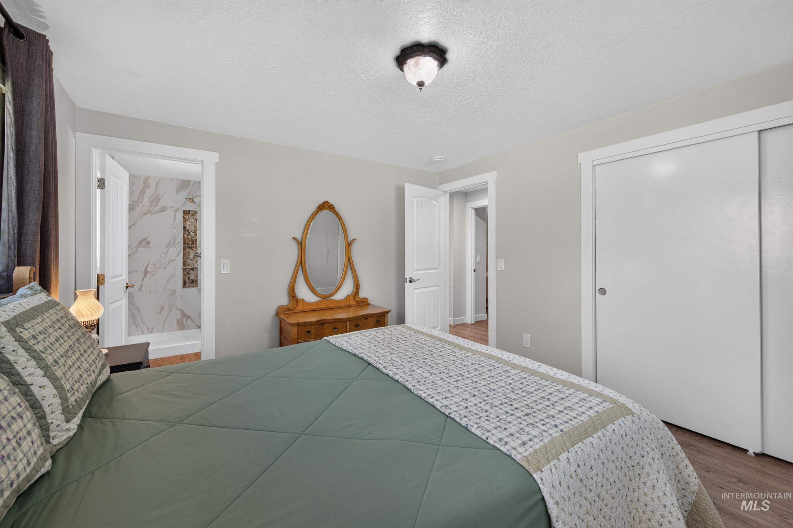 8595 W Westchester Ave, Boise, Idaho 83704, 3 Bedrooms, 2 Bathrooms, Residential For Sale, Price $499,900, 99001657