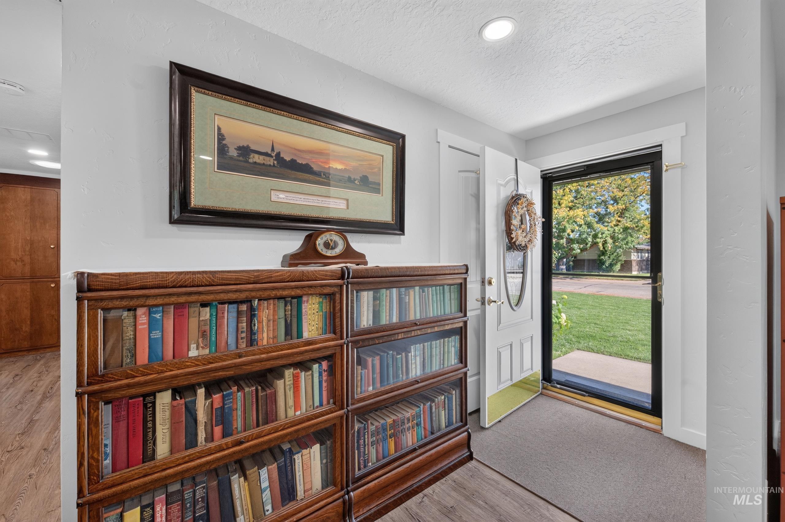 8595 W Westchester Ave, Boise, Idaho 83704, 3 Bedrooms, 2 Bathrooms, Residential For Sale, Price $499,900, 99001657
