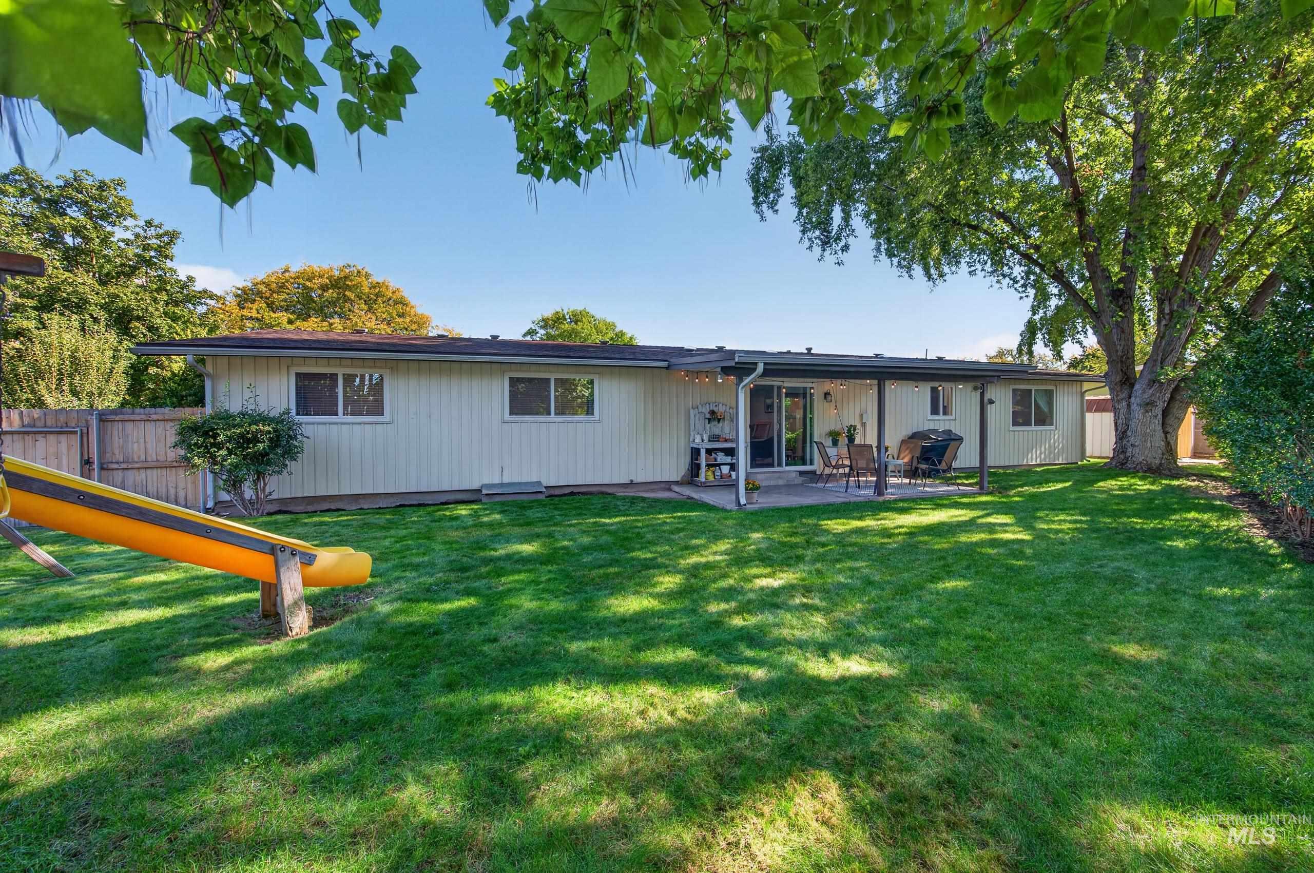 8595 W Westchester Ave, Boise, Idaho 83704, 3 Bedrooms, 2 Bathrooms, Residential For Sale, Price $499,900, 99001657