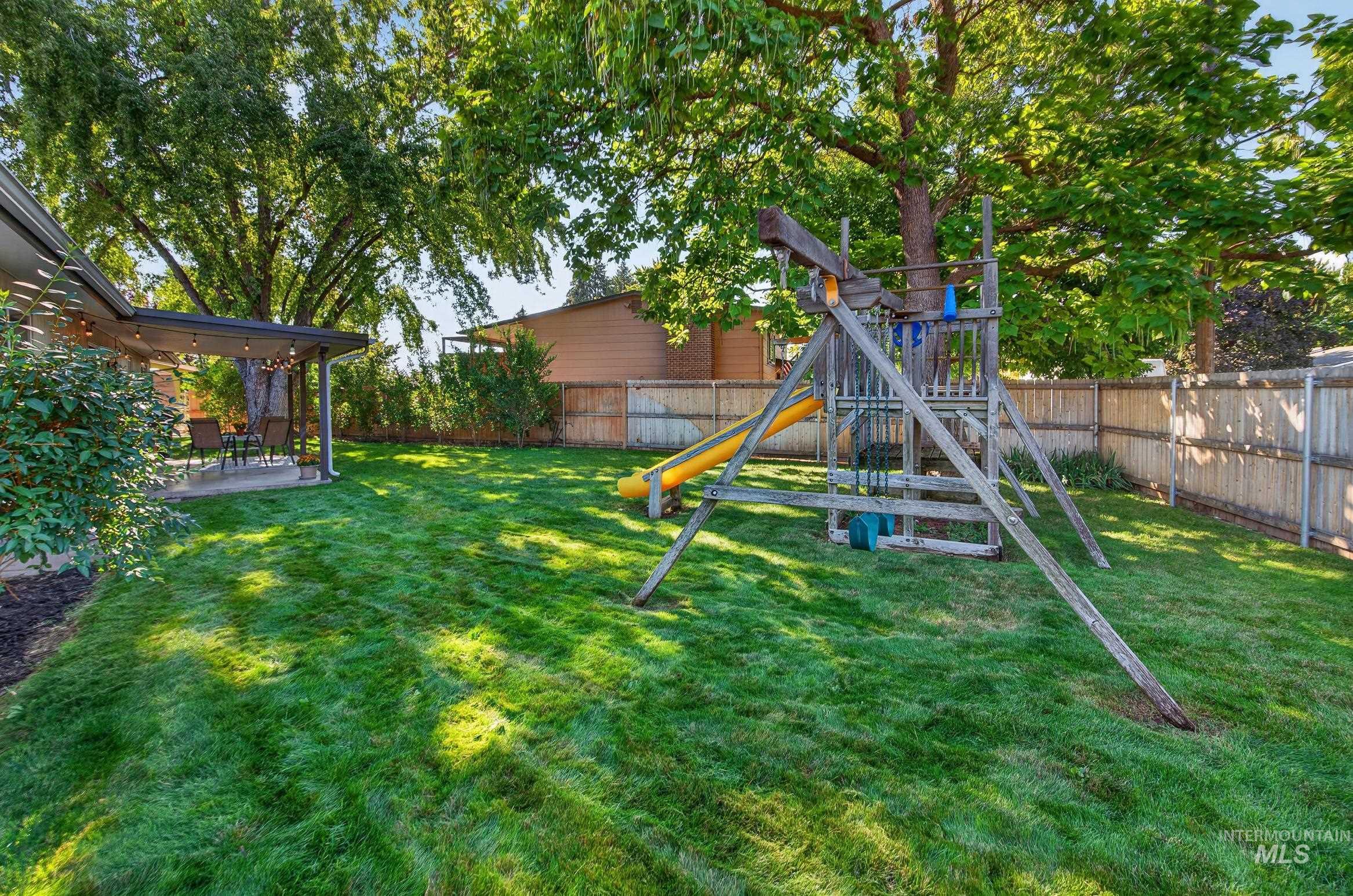 8595 W Westchester Ave, Boise, Idaho 83704, 3 Bedrooms, 2 Bathrooms, Residential For Sale, Price $499,900, 99001657