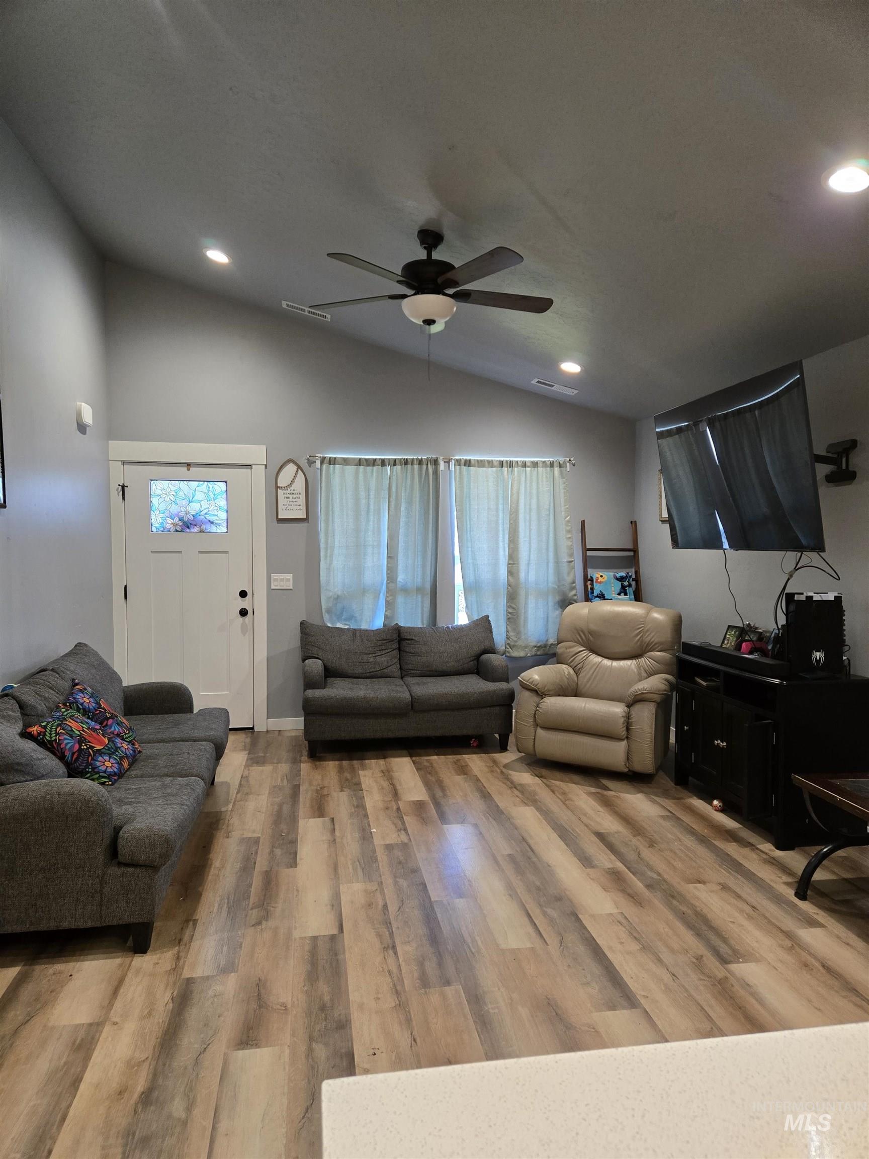 2645 Bandon Dunes Ave, Payette, Idaho 83661, 3 Bedrooms, 2 Bathrooms, Residential For Sale, Price $325,000,MLS 99001659