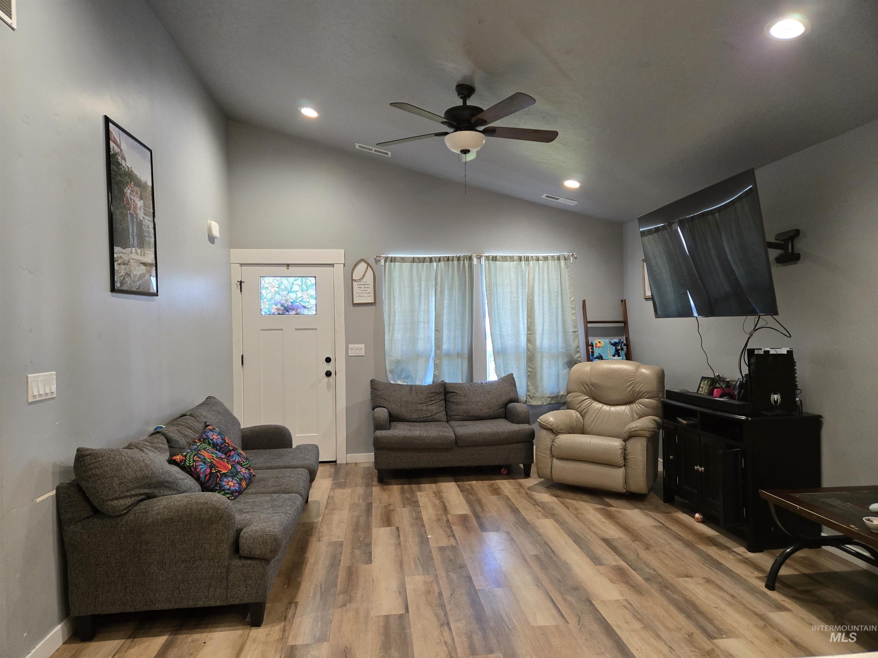2645 Bandon Dunes Ave, Payette, Idaho 83661, 3 Bedrooms, 2 Bathrooms, Residential For Sale, Price $325,000,MLS 99001659