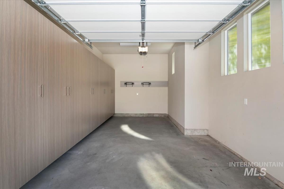 6170 W Ina Drive, Boise, Idaho 83703, 3 Bedrooms, 2.5 Bathrooms, Residential For Sale, Price $775,000,MLS 99001663