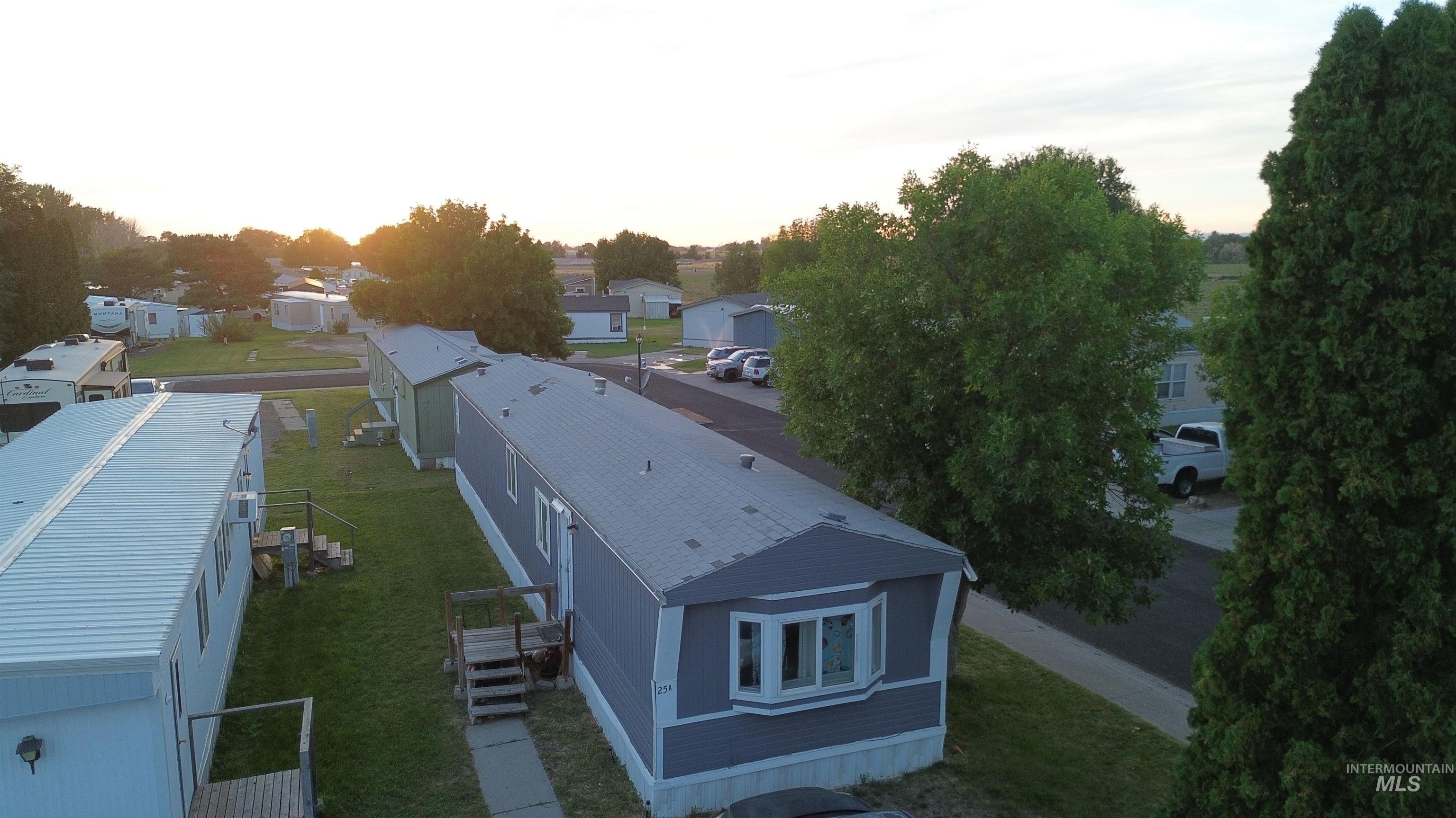 1015 N Fir St, Jerome, Idaho 83338, 2 Bedrooms, 2 Bathrooms, Residential For Sale, Price $55,500, 99001664