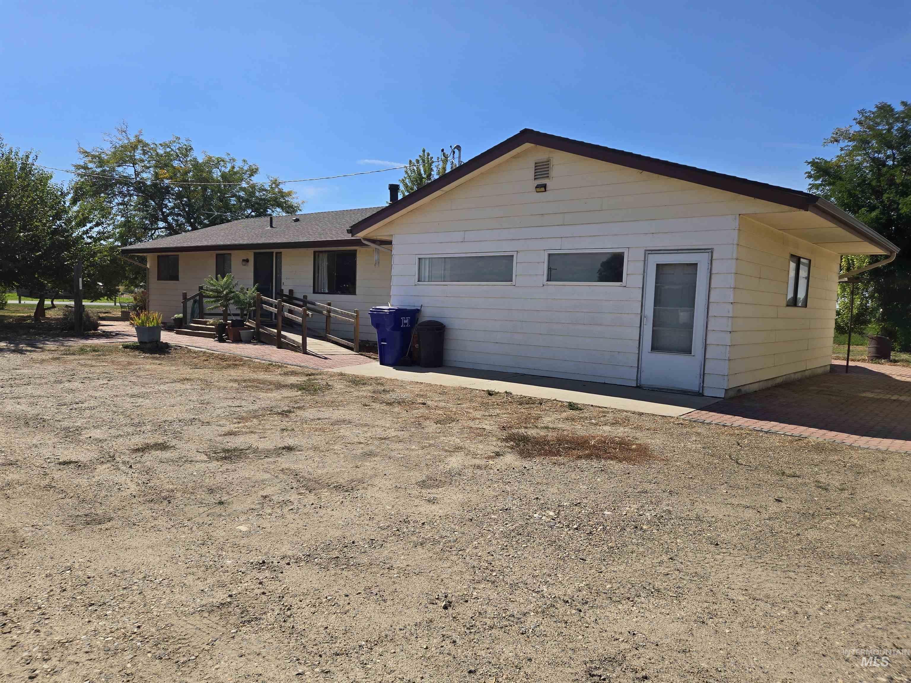 2600 NW 2nd Ave, Fruitland, Idaho 83619, 3 Bedrooms, 2.5 Bathrooms, Residential For Sale, Price $425,000, 99001665