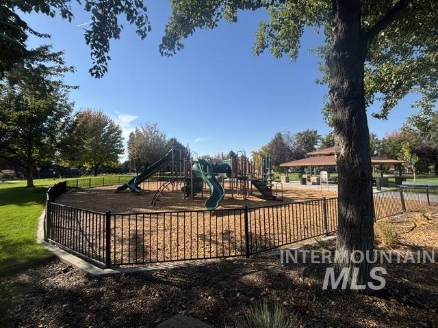 2089 W Grand Teton Drive, Meridian, Idaho 83646, 4 Bedrooms, 3 Bathrooms, Residential For Sale, Price $699,000,MLS 99001667