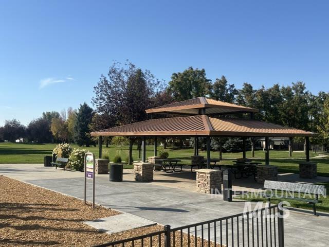 2089 W Grand Teton Drive, Meridian, Idaho 83646, 4 Bedrooms, 3 Bathrooms, Residential For Sale, Price $699,000,MLS 99001667