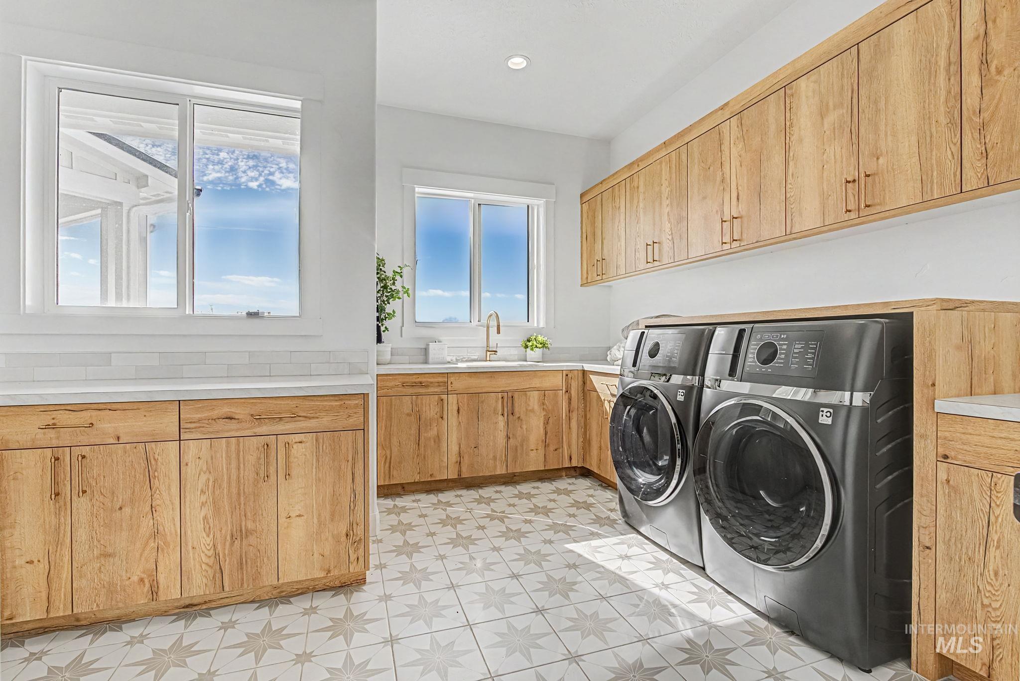 14044 Hipwell Dr, Nampa, Idaho 83686, 5 Bedrooms, 4.5 Bathrooms, Residential For Sale, Price $1,940,000, 99001670