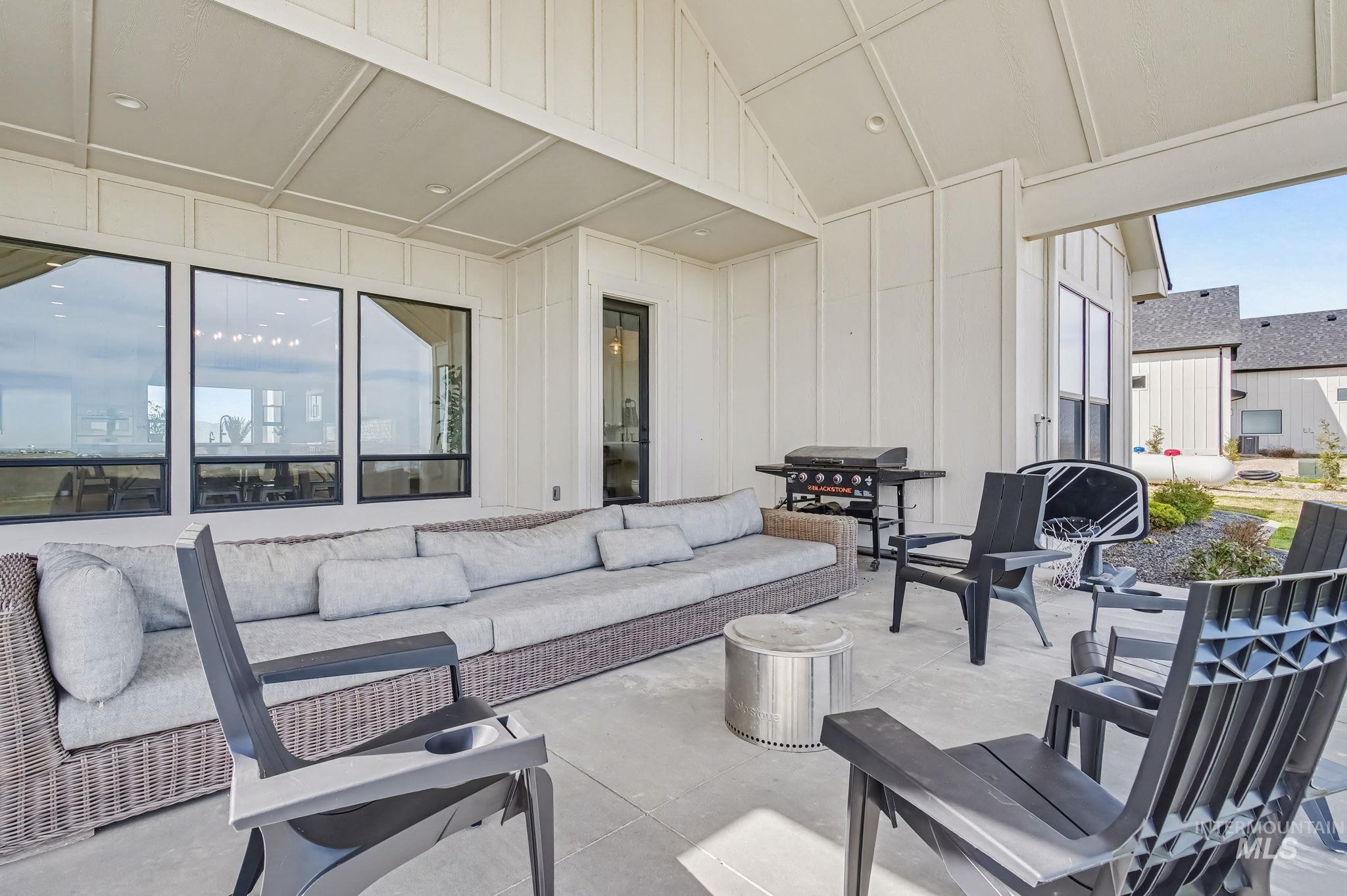 14044 Hipwell Dr, Nampa, Idaho 83686, 5 Bedrooms, 4.5 Bathrooms, Residential For Sale, Price $1,940,000, 99001670