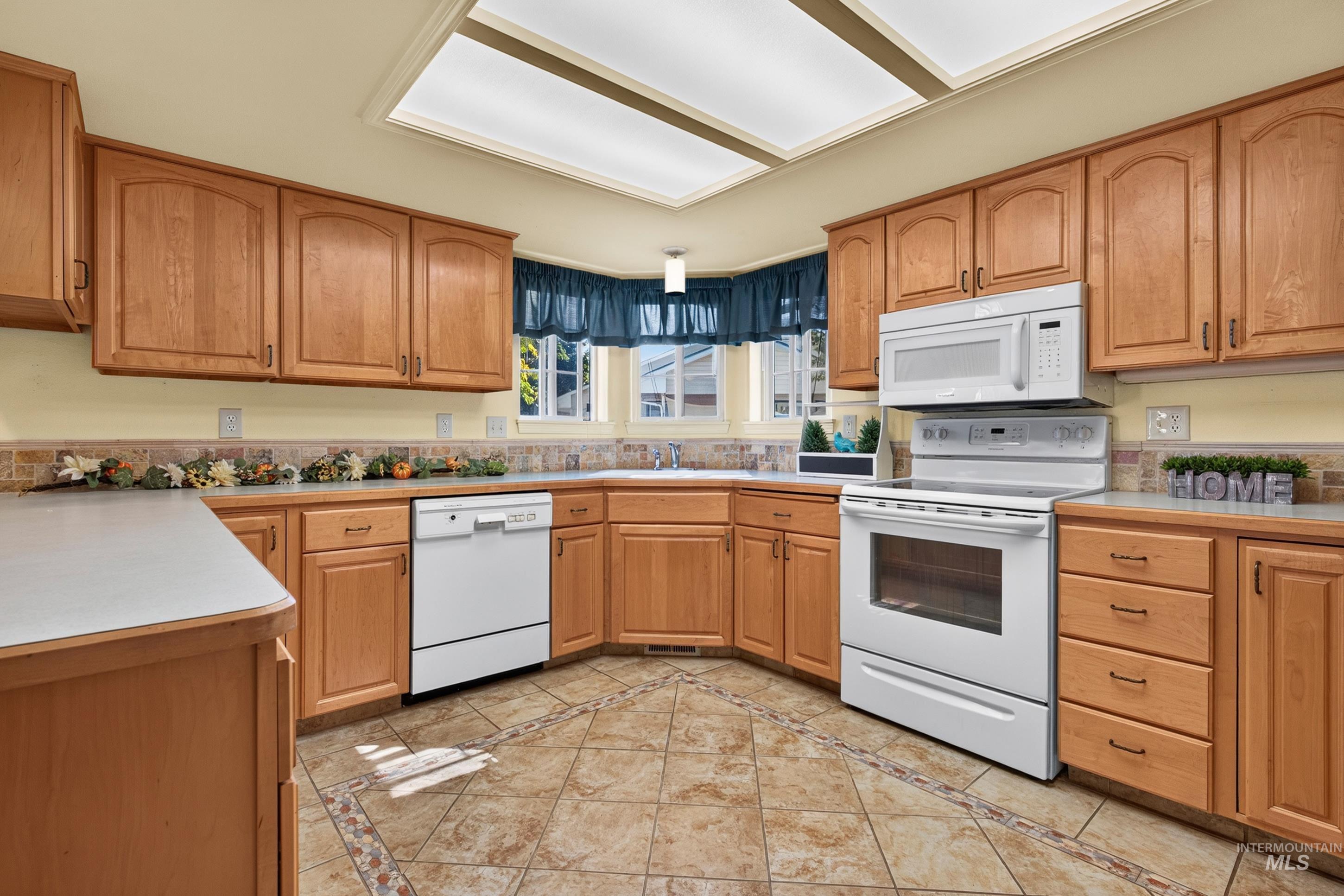 716 W Benton Ave., Nampa, Idaho 83651, 2 Bedrooms, 2 Bathrooms, Residential For Sale, Price $350,000,MLS 99001682