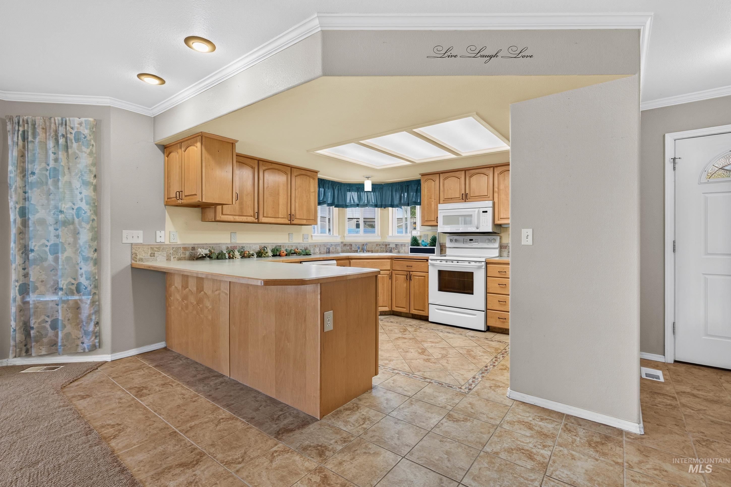 716 W Benton Ave., Nampa, Idaho 83651, 2 Bedrooms, 2 Bathrooms, Residential For Sale, Price $350,000,MLS 99001682