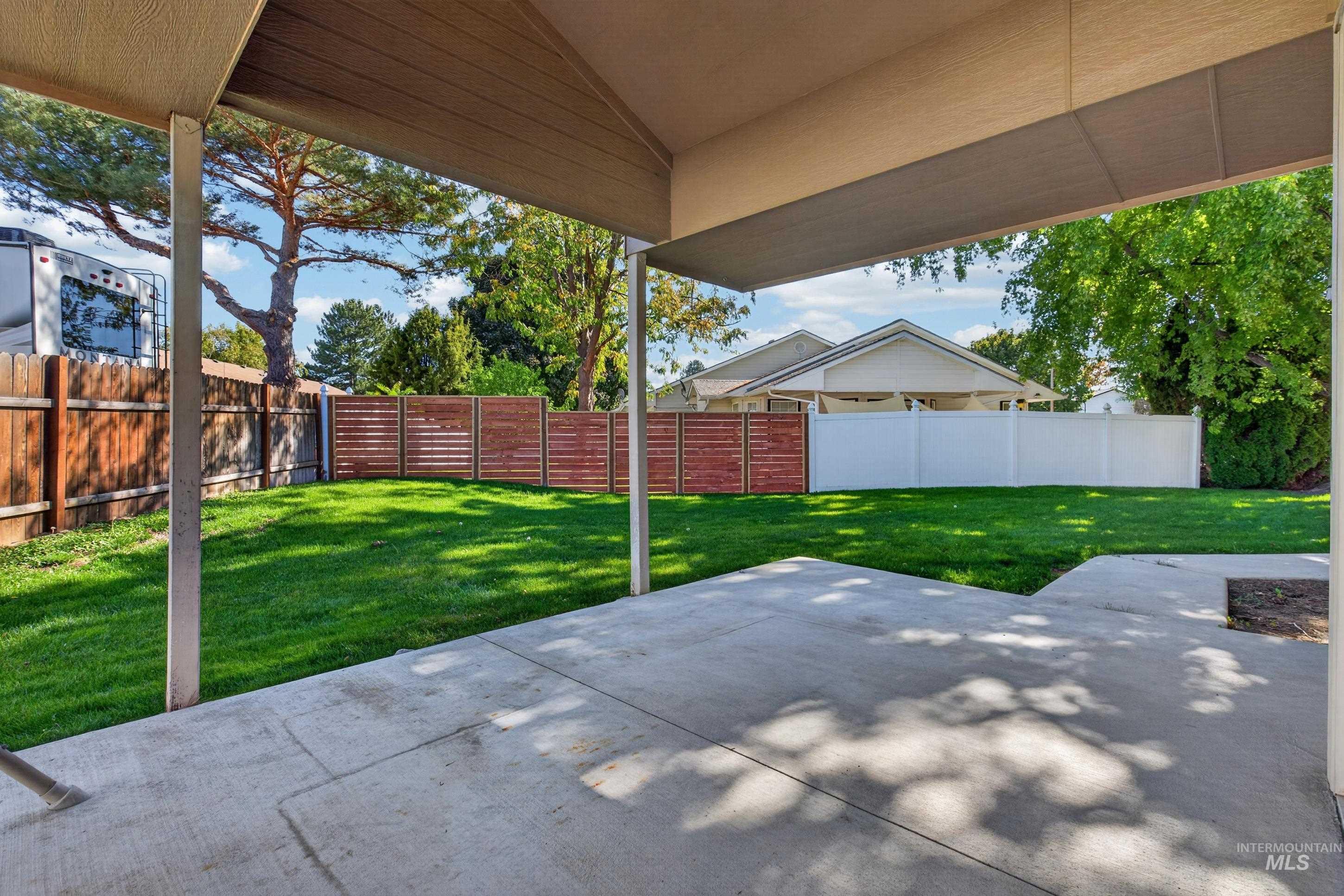 716 W Benton Ave., Nampa, Idaho 83651, 2 Bedrooms, 2 Bathrooms, Residential For Sale, Price $350,000,MLS 99001682
