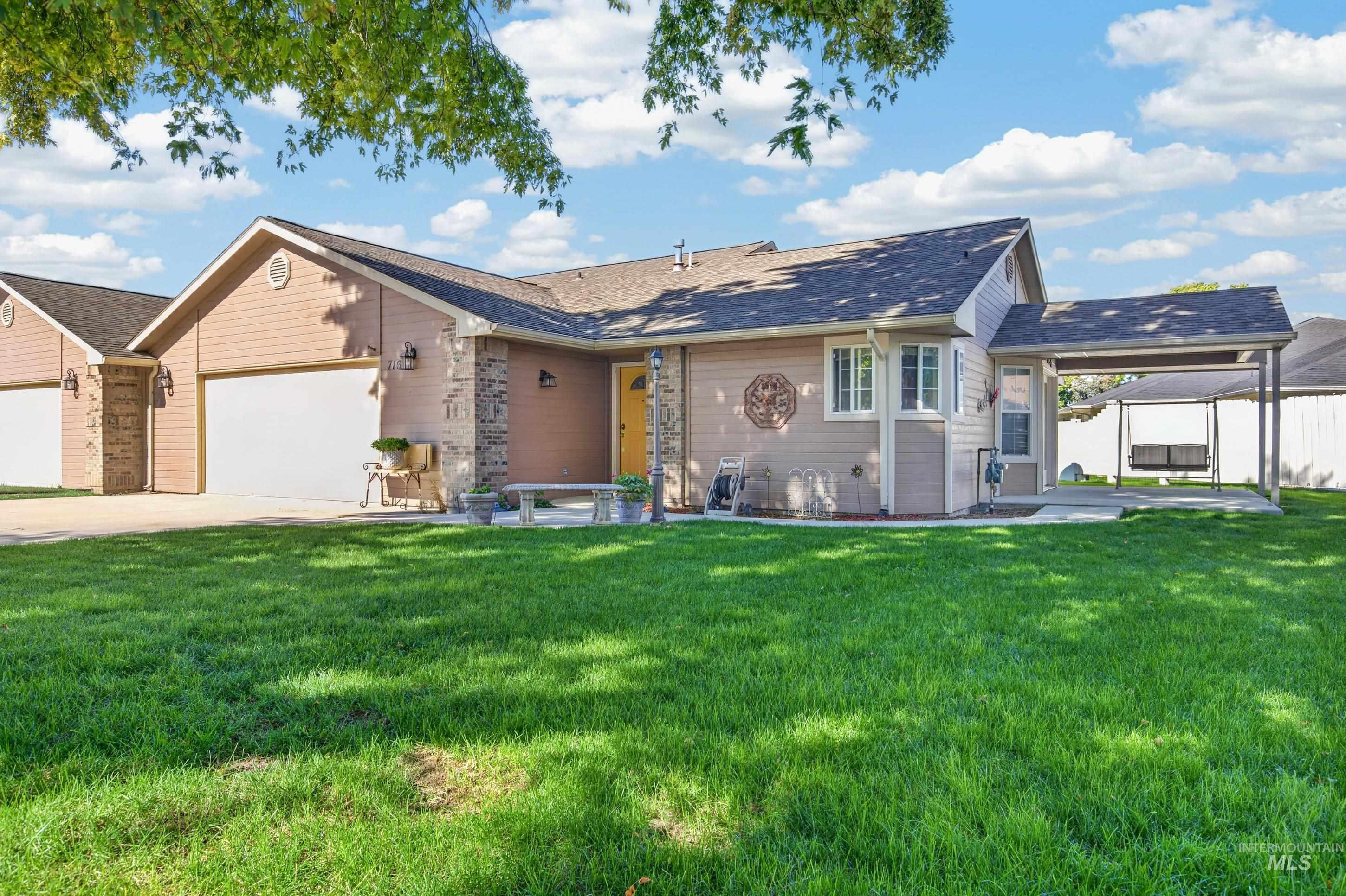716 W Benton Ave., Nampa, Idaho 83651, 2 Bedrooms, 2 Bathrooms, Residential For Sale, Price $350,000,MLS 99001682