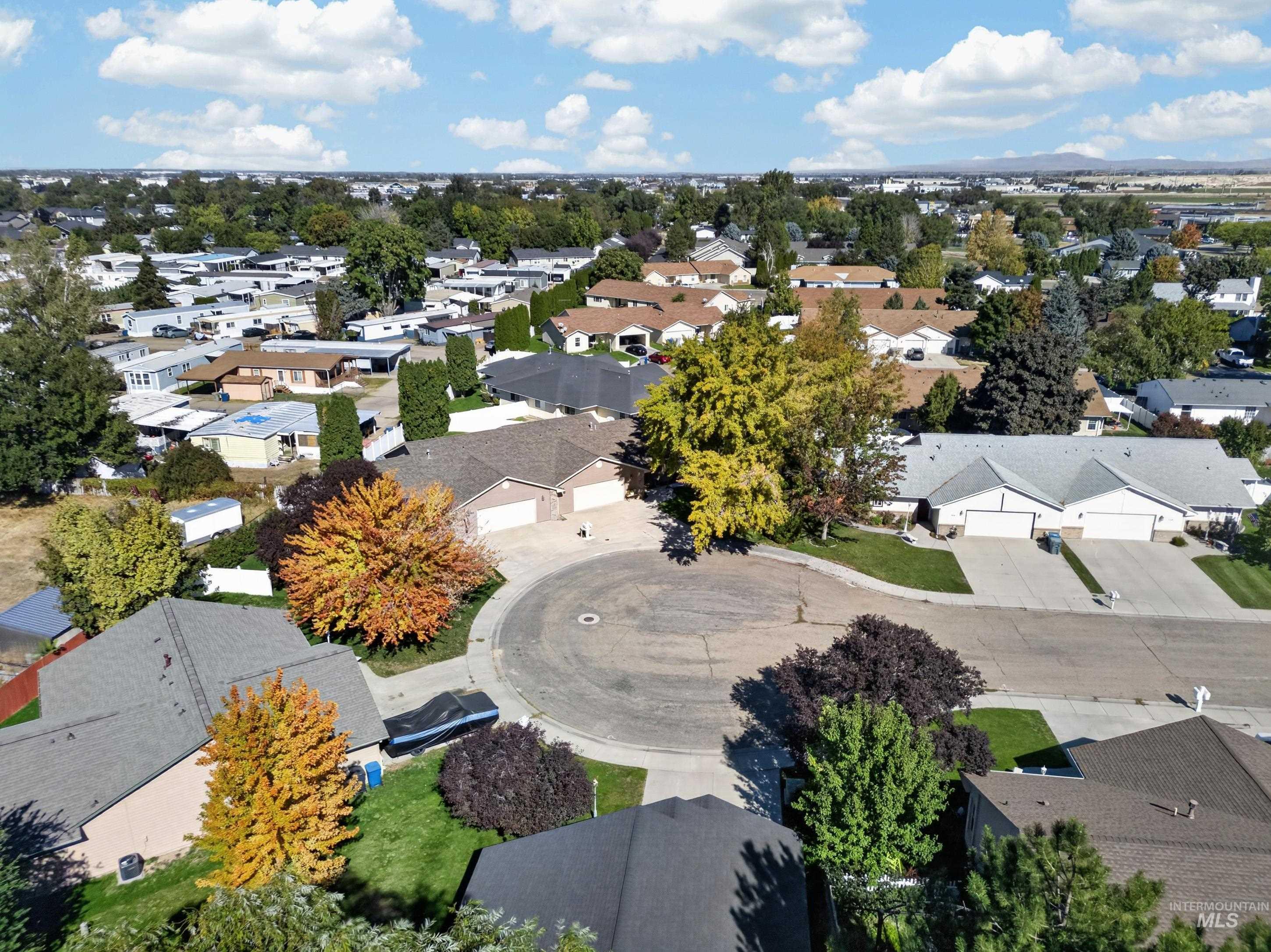 716 W Benton Ave., Nampa, Idaho 83651, 2 Bedrooms, 2 Bathrooms, Residential For Sale, Price $350,000,MLS 99001682