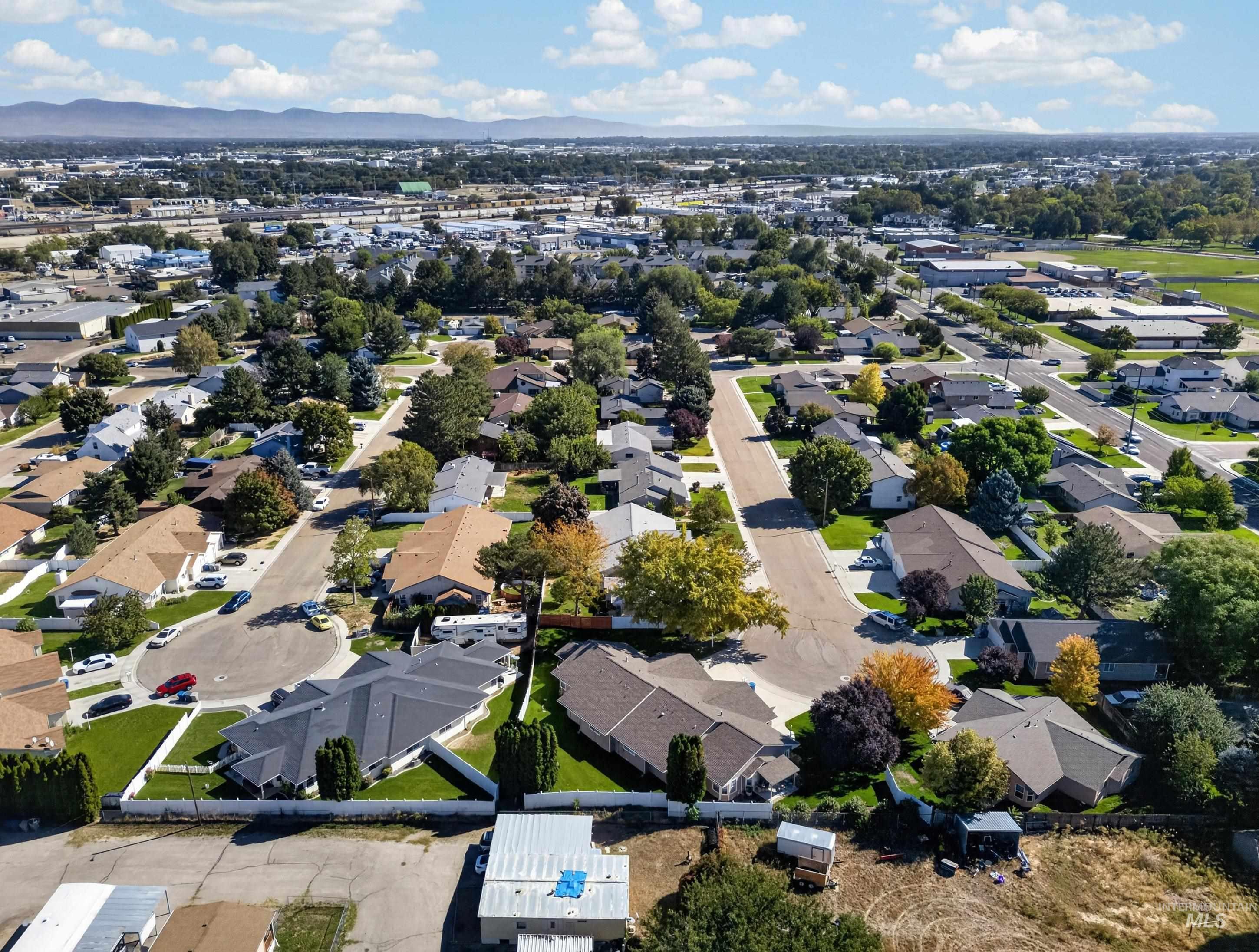 716 W Benton Ave., Nampa, Idaho 83651, 2 Bedrooms, 2 Bathrooms, Residential For Sale, Price $350,000,MLS 99001682