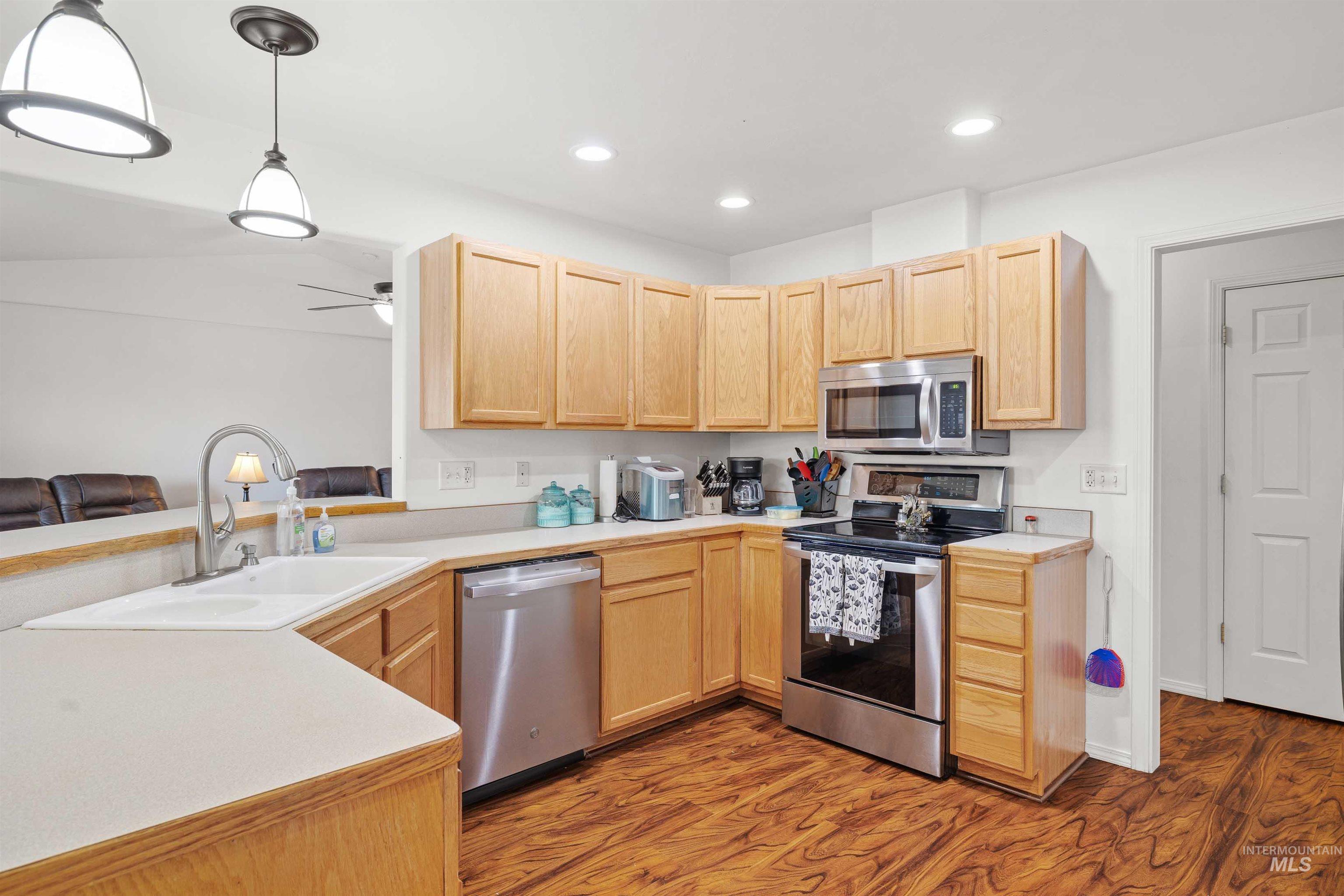 567 Smokey Mountain Dr., Jerome, Idaho 83338, 4 Bedrooms, 3 Bathrooms, Residential For Sale, Price $595,000,MLS 99001689