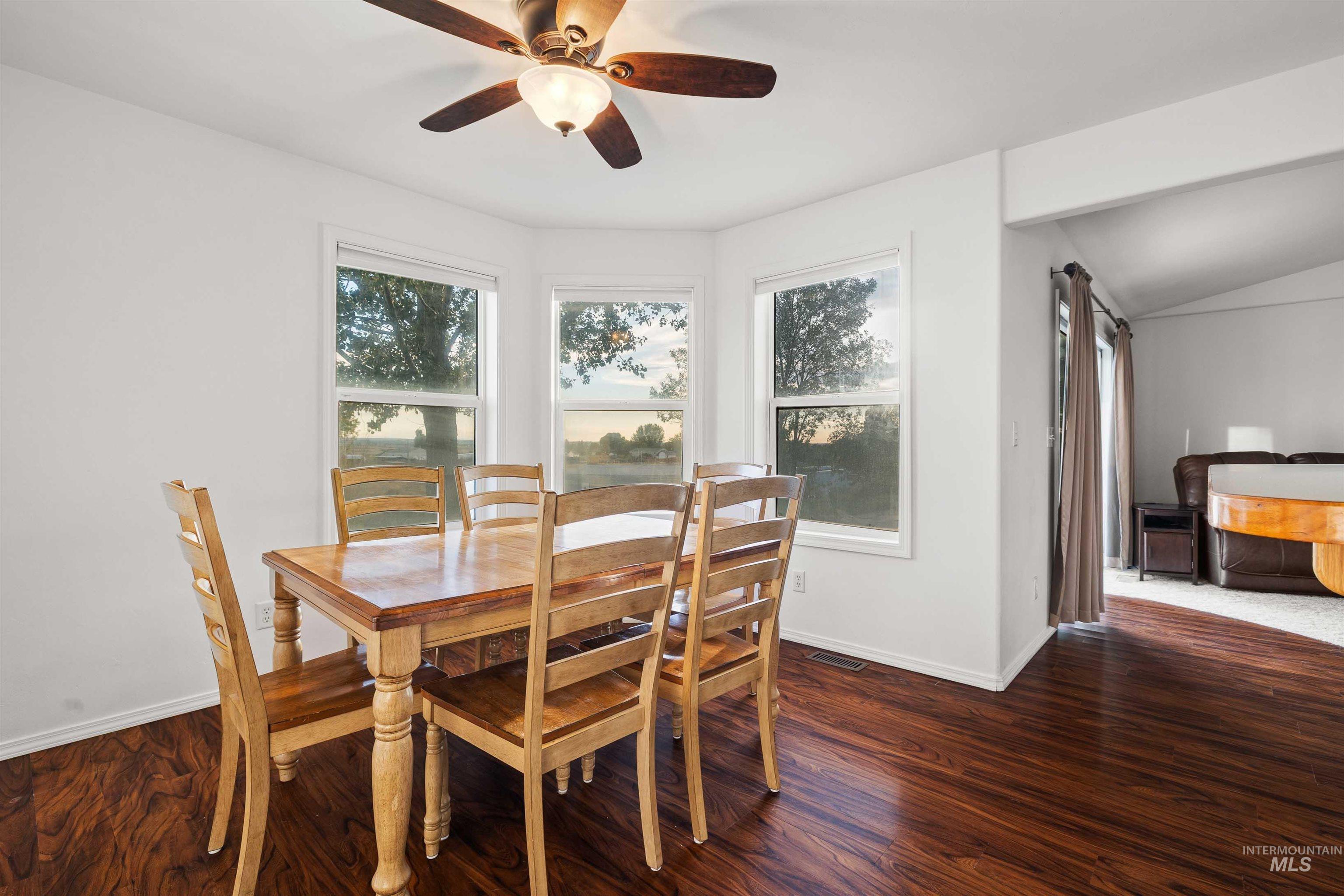567 Smokey Mountain Dr., Jerome, Idaho 83338, 4 Bedrooms, 3 Bathrooms, Residential For Sale, Price $595,000,MLS 99001689