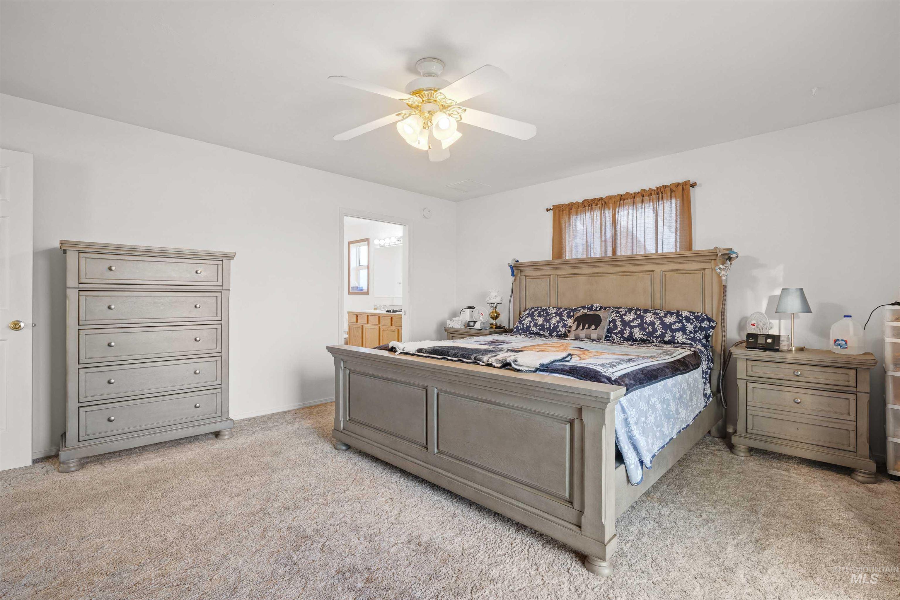 567 Smokey Mountain Dr., Jerome, Idaho 83338, 4 Bedrooms, 3 Bathrooms, Residential For Sale, Price $595,000,MLS 99001689