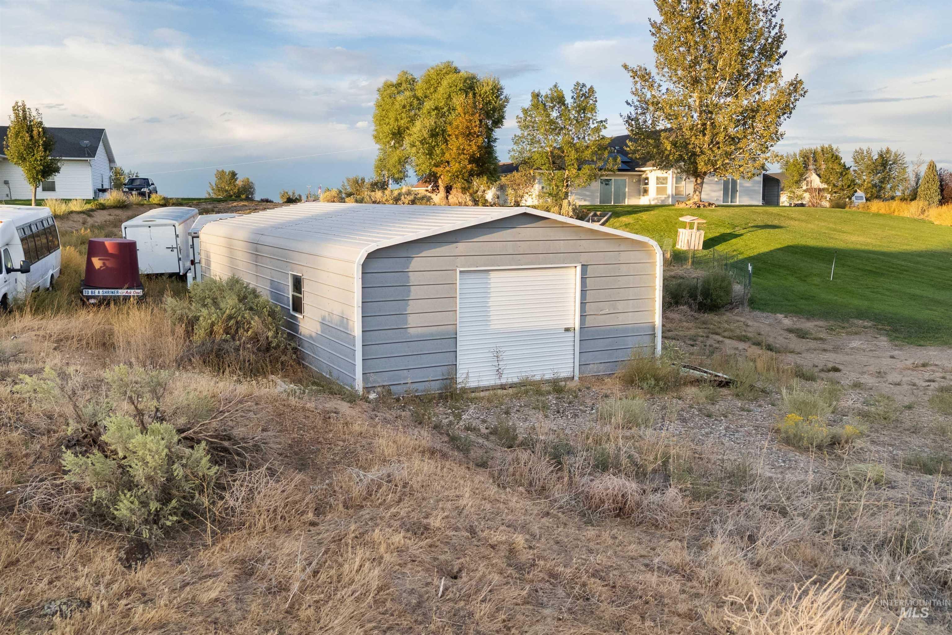567 Smokey Mountain Dr., Jerome, Idaho 83338, 4 Bedrooms, 3 Bathrooms, Residential For Sale, Price $595,000,MLS 99001689