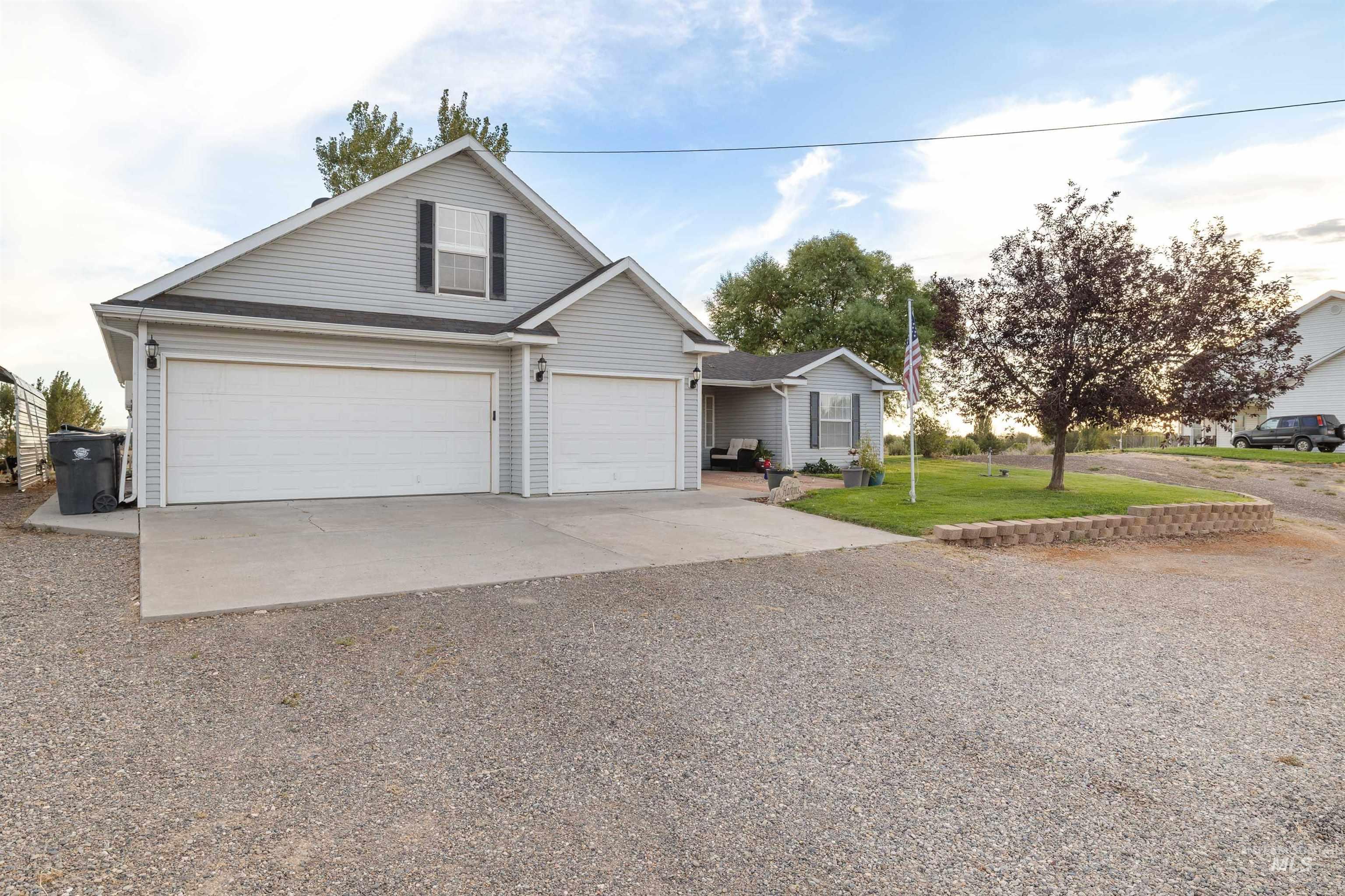 567 Smokey Mountain Dr., Jerome, Idaho 83338, 4 Bedrooms, 3 Bathrooms, Residential For Sale, Price $595,000,MLS 99001689