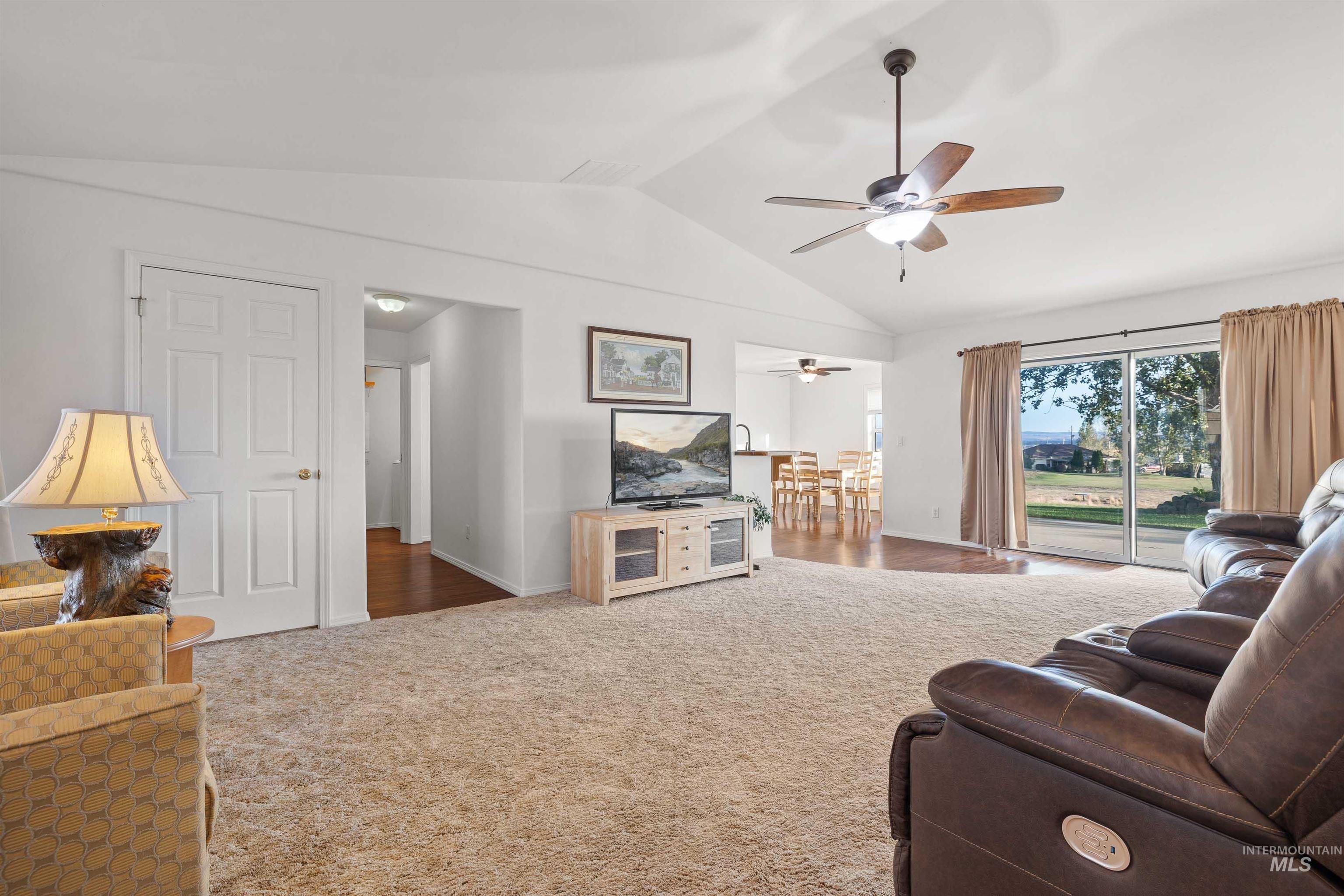 567 Smokey Mountain Dr., Jerome, Idaho 83338, 4 Bedrooms, 3 Bathrooms, Residential For Sale, Price $595,000,MLS 99001689