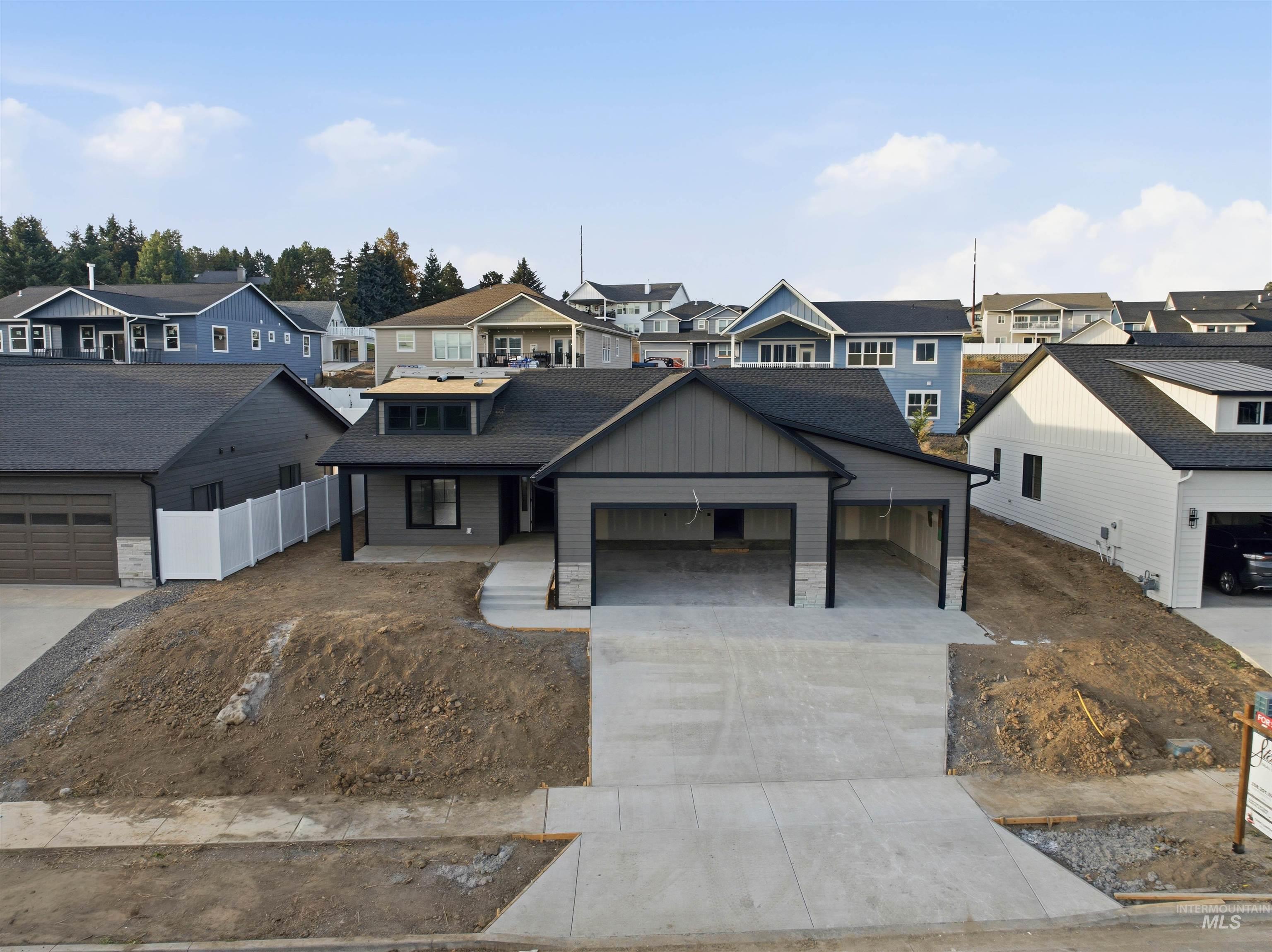 2830 Cyprus Court, Moscow, Idaho 83843, 3 Bedrooms, 2 Bathrooms, Residential For Sale, Price $575,000,MLS 99001692