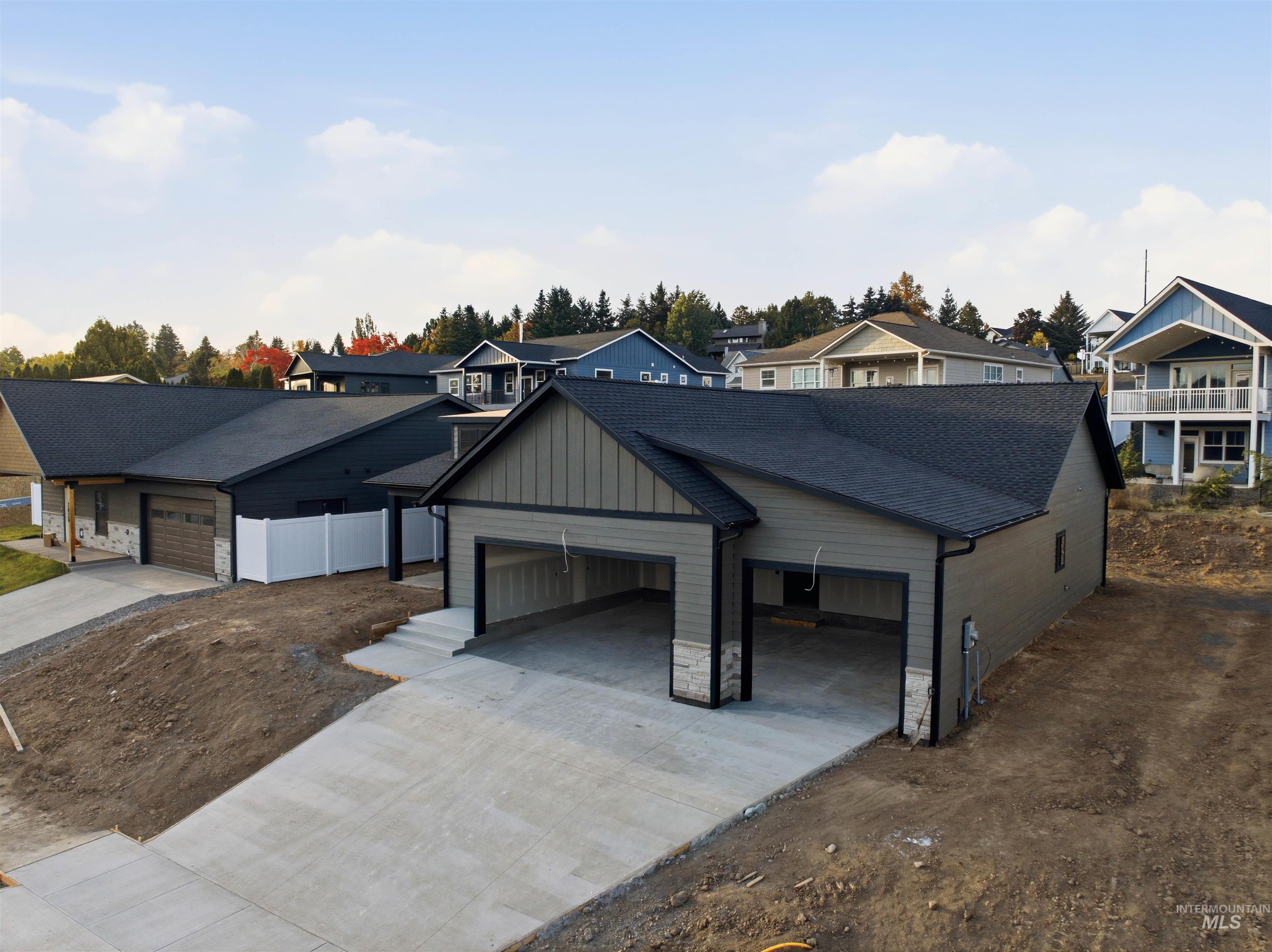 2830 Cyprus Court, Moscow, Idaho 83843, 3 Bedrooms, 2 Bathrooms, Residential For Sale, Price $575,000,MLS 99001692