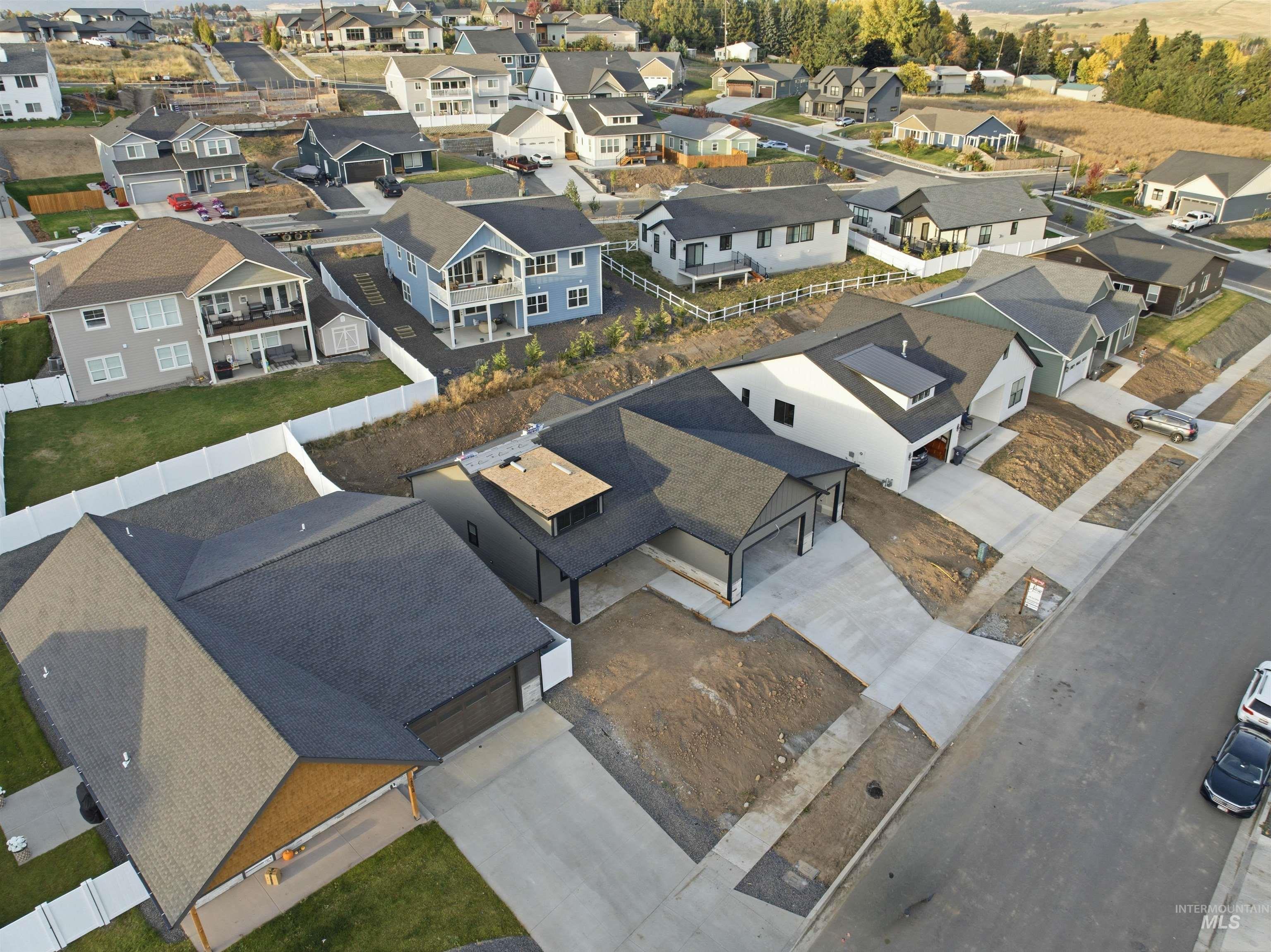 2830 Cyprus Court, Moscow, Idaho 83843, 3 Bedrooms, 2 Bathrooms, Residential For Sale, Price $575,000,MLS 99001692