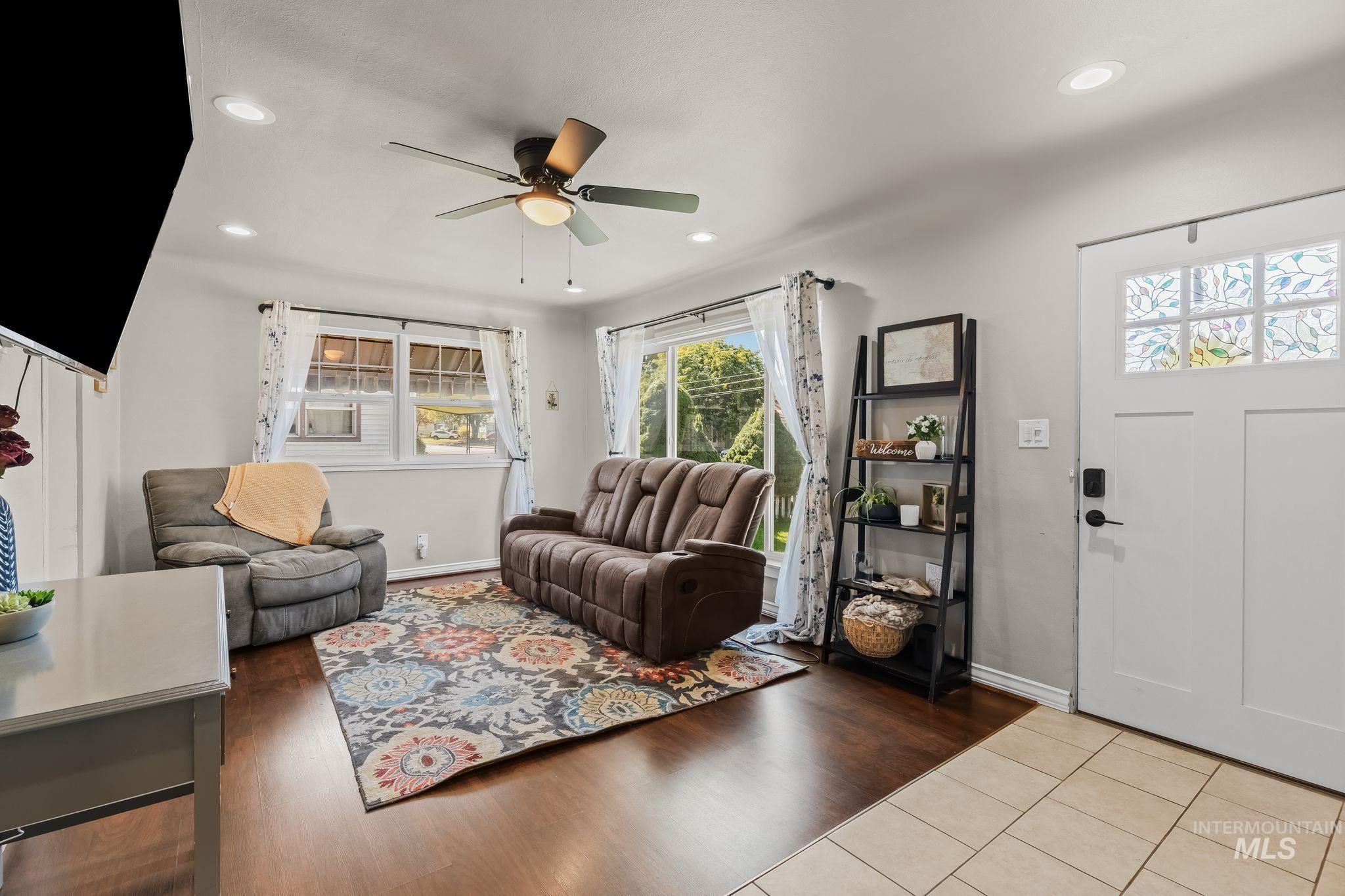 835 12th Street, Clarkston, Washington 99403, 3 Bedrooms, 2 Bathrooms, Residential For Sale, Price $325,000,MLS 99001708