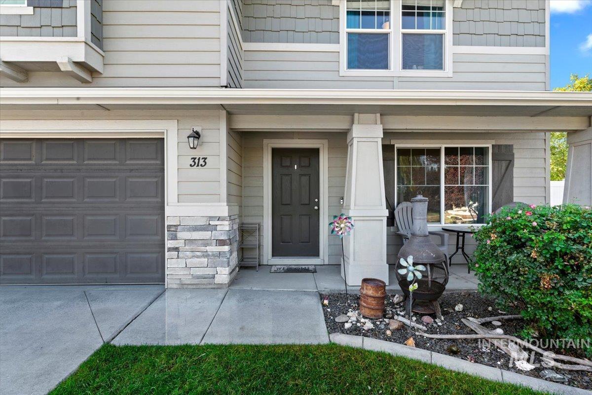 313 Bisque Dr., Caldwell, Idaho 83605, 4 Bedrooms, 2.5 Bathrooms, Residential For Sale, Price $440,000,MLS 99001709