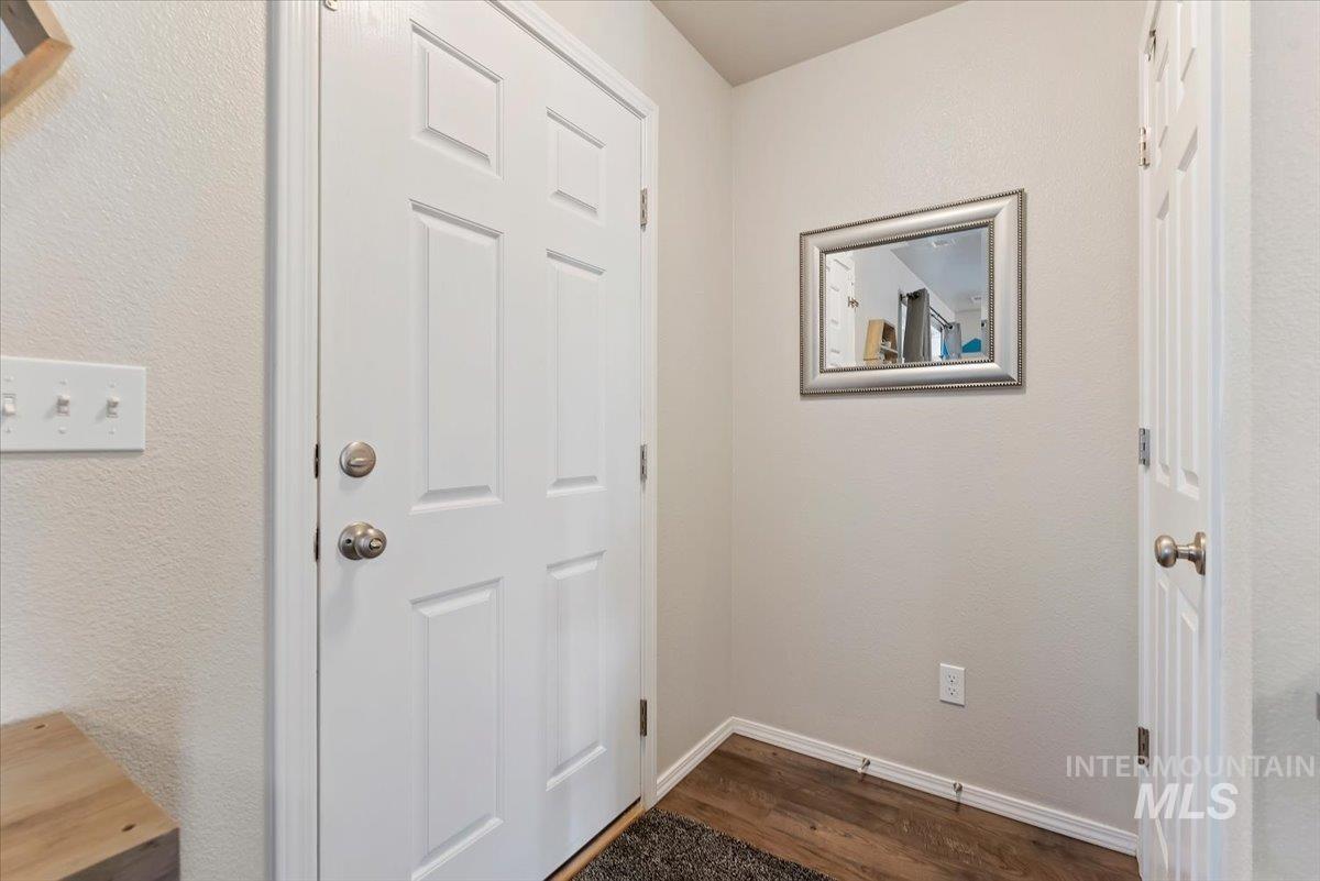 313 Bisque Dr., Caldwell, Idaho 83605, 4 Bedrooms, 2.5 Bathrooms, Residential For Sale, Price $440,000,MLS 99001709