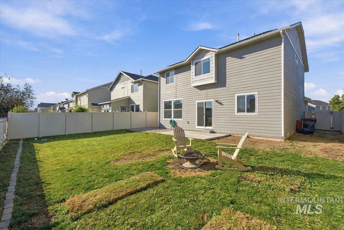 124 S Sunset Point Way, Meridian, Idaho 83642, 4 Bedrooms, 2.5 Bathrooms, Residential For Sale, Price $510,000,MLS 99001712