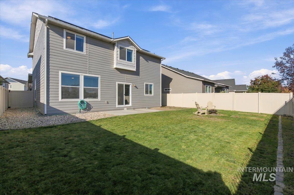 124 S Sunset Point Way, Meridian, Idaho 83642, 4 Bedrooms, 2.5 Bathrooms, Residential For Sale, Price $510,000,MLS 99001712