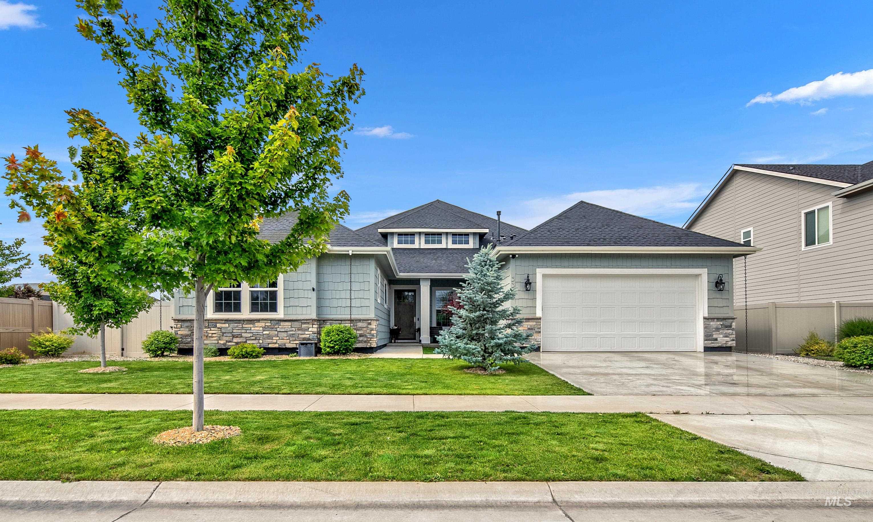 5345 S Mesa Trail Way, Meridian, Idaho 83634, 4 Bedrooms, 2.5 Bathrooms, Residential For Sale, Price $829,900,MLS 99001721