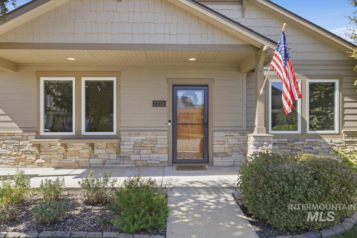 7733 N Abe Avenue, Boise, Idaho 83714, 3 Bedrooms, 2 Bathrooms, Residential For Sale, Price $539,000,MLS 99001739
