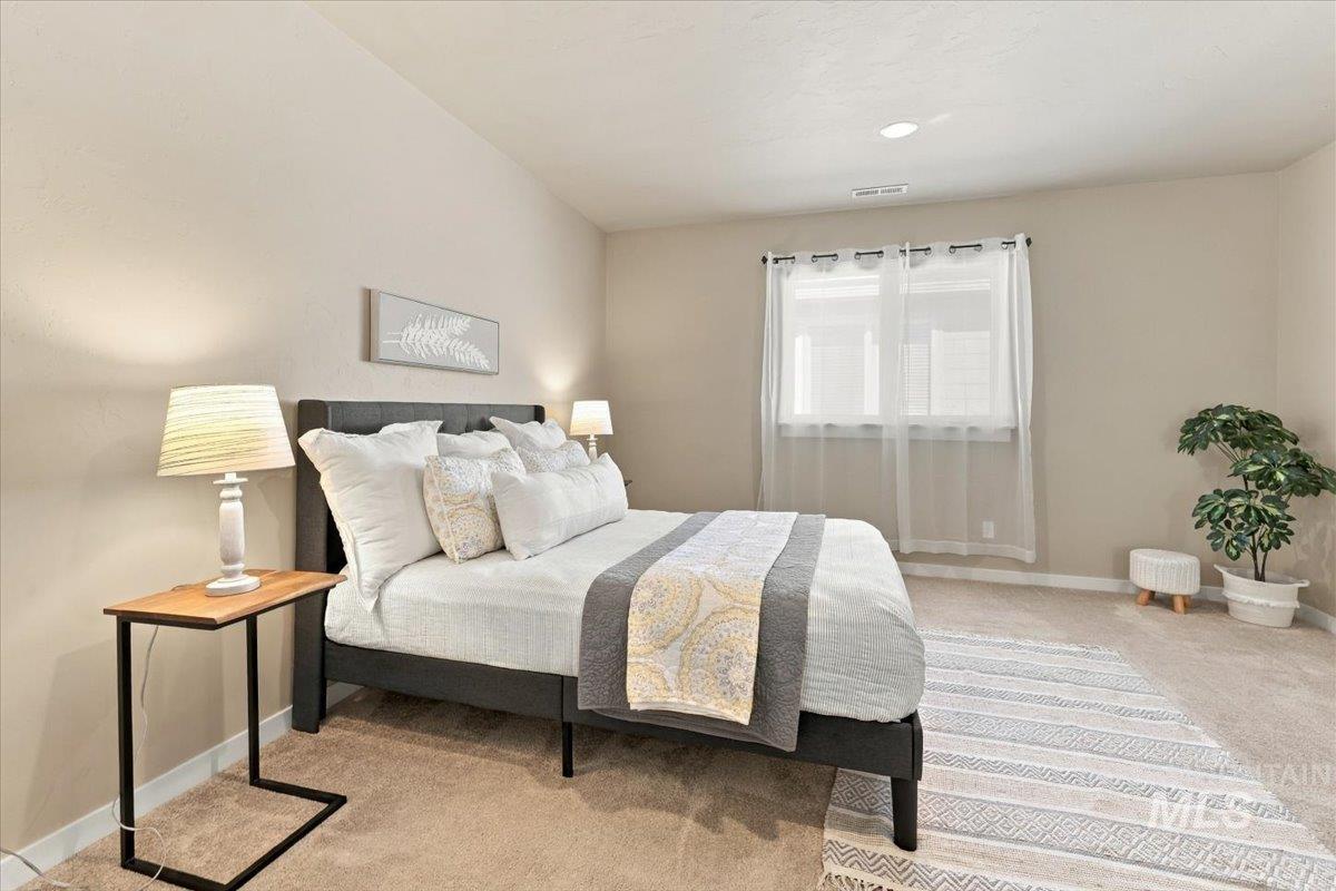 7733 N Abe Avenue, Boise, Idaho 83714, 3 Bedrooms, 2 Bathrooms, Residential For Sale, Price $539,000,MLS 99001739