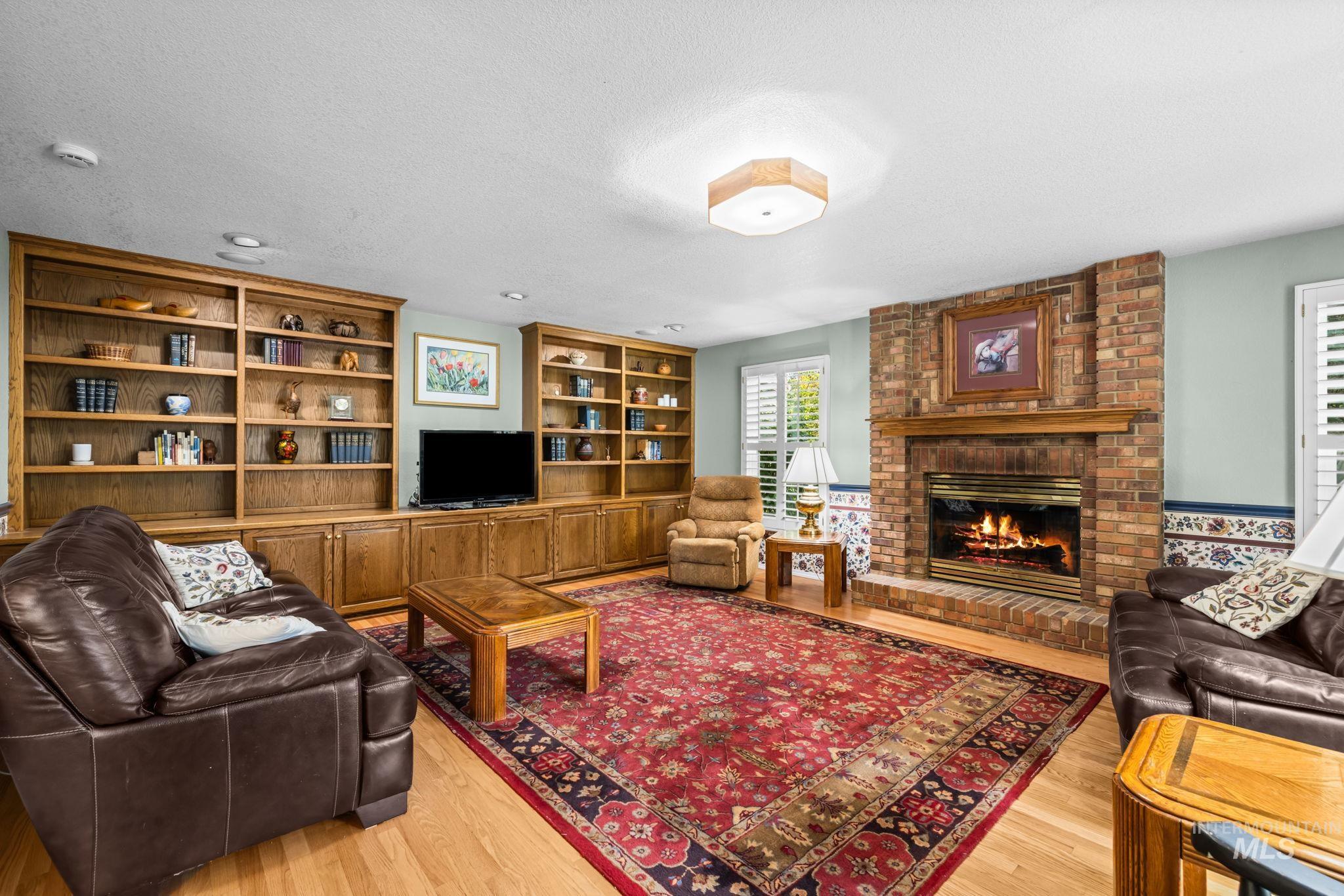 5053 N Fifeshire Pl, Boise, Idaho 83713, 6 Bedrooms, 4.5 Bathrooms, Residential For Sale, Price $999,000,MLS 99001740