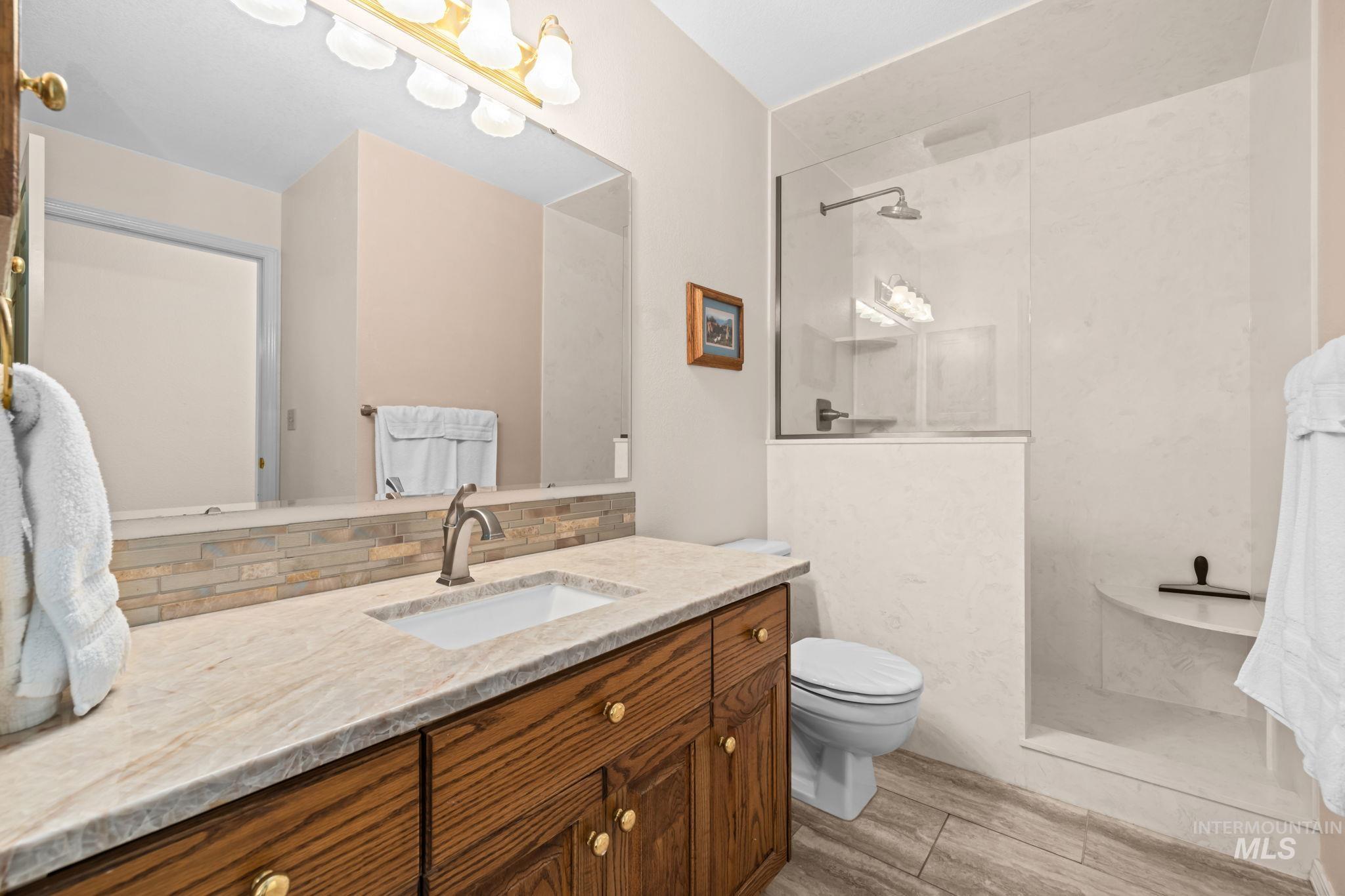 5053 N Fifeshire Pl, Boise, Idaho 83713, 6 Bedrooms, 4.5 Bathrooms, Residential For Sale, Price $999,000,MLS 99001740