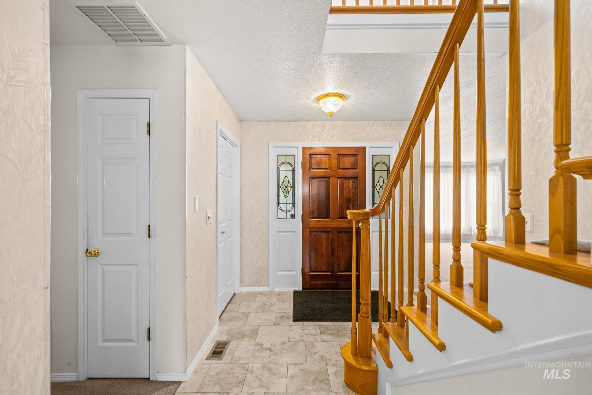 5053 N Fifeshire Pl, Boise, Idaho 83713, 6 Bedrooms, 4.5 Bathrooms, Residential For Sale, Price $999,000,MLS 99001740
