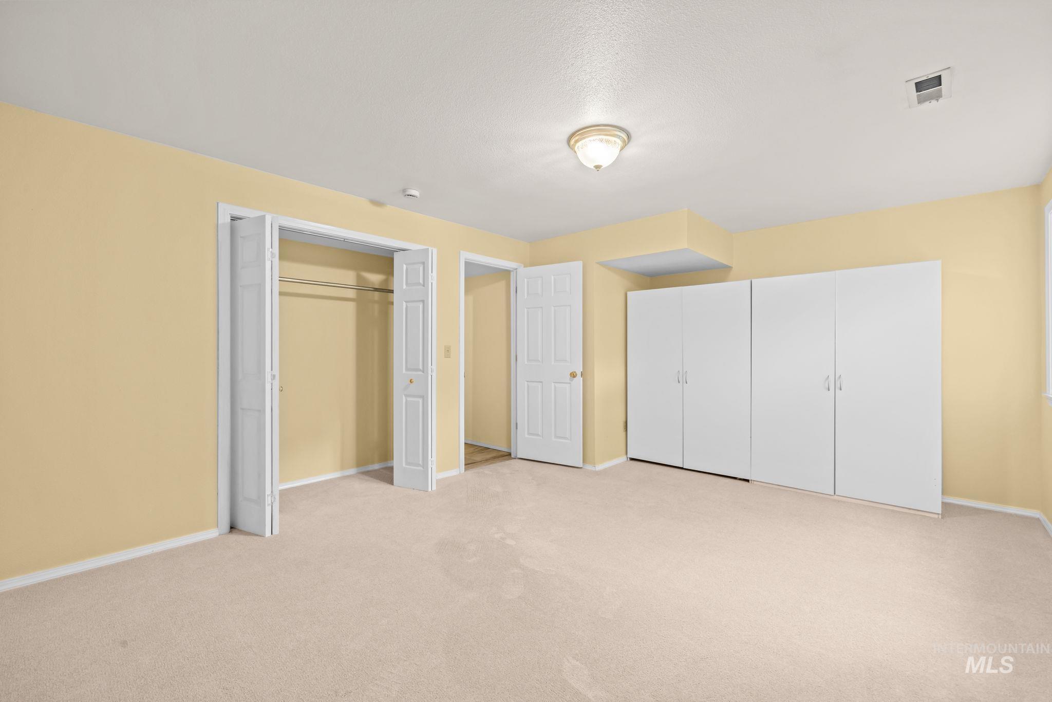5053 N Fifeshire Pl, Boise, Idaho 83713, 6 Bedrooms, 4.5 Bathrooms, Residential For Sale, Price $999,000,MLS 99001740