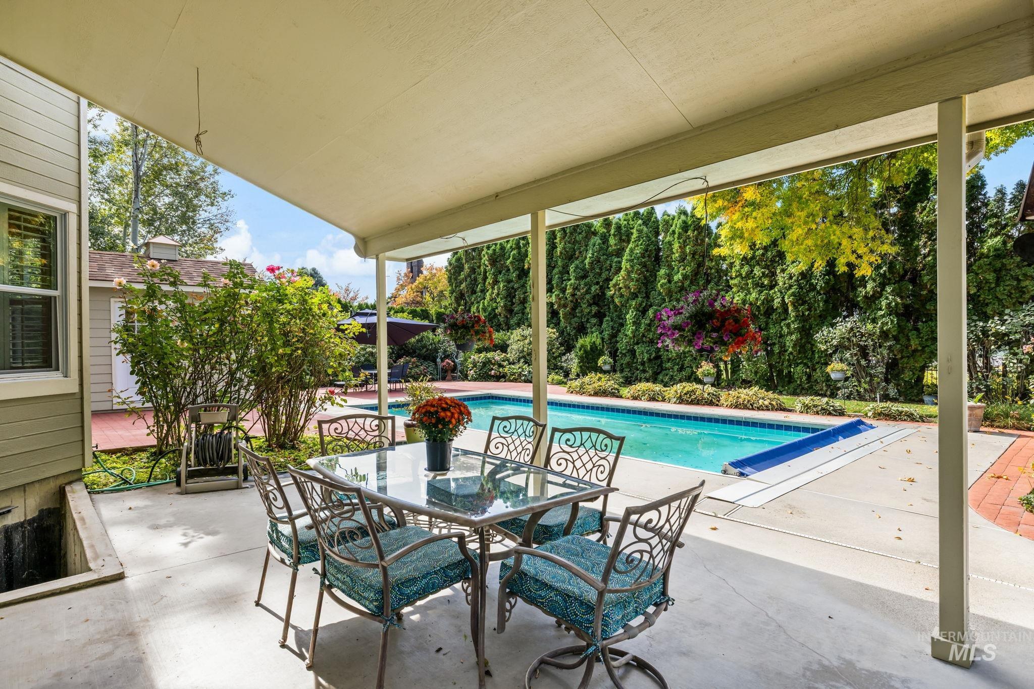 5053 N Fifeshire Pl, Boise, Idaho 83713, 6 Bedrooms, 4.5 Bathrooms, Residential For Sale, Price $999,000,MLS 99001740