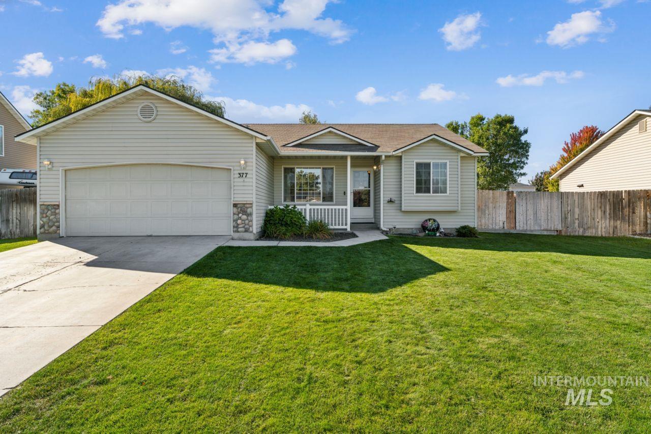 377 W Troy St., Kuna, Idaho 83634, 4 Bedrooms, 2 Bathrooms, Residential For Sale, Price $399,990, 99001742