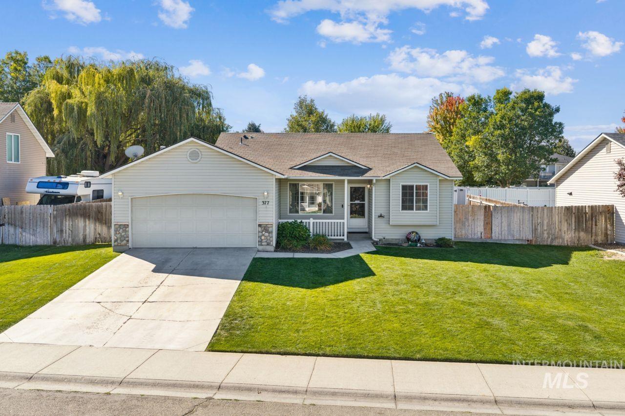 377 W Troy St., Kuna, Idaho 83634, 4 Bedrooms, 2 Bathrooms, Residential For Sale, Price $399,990, 99001742