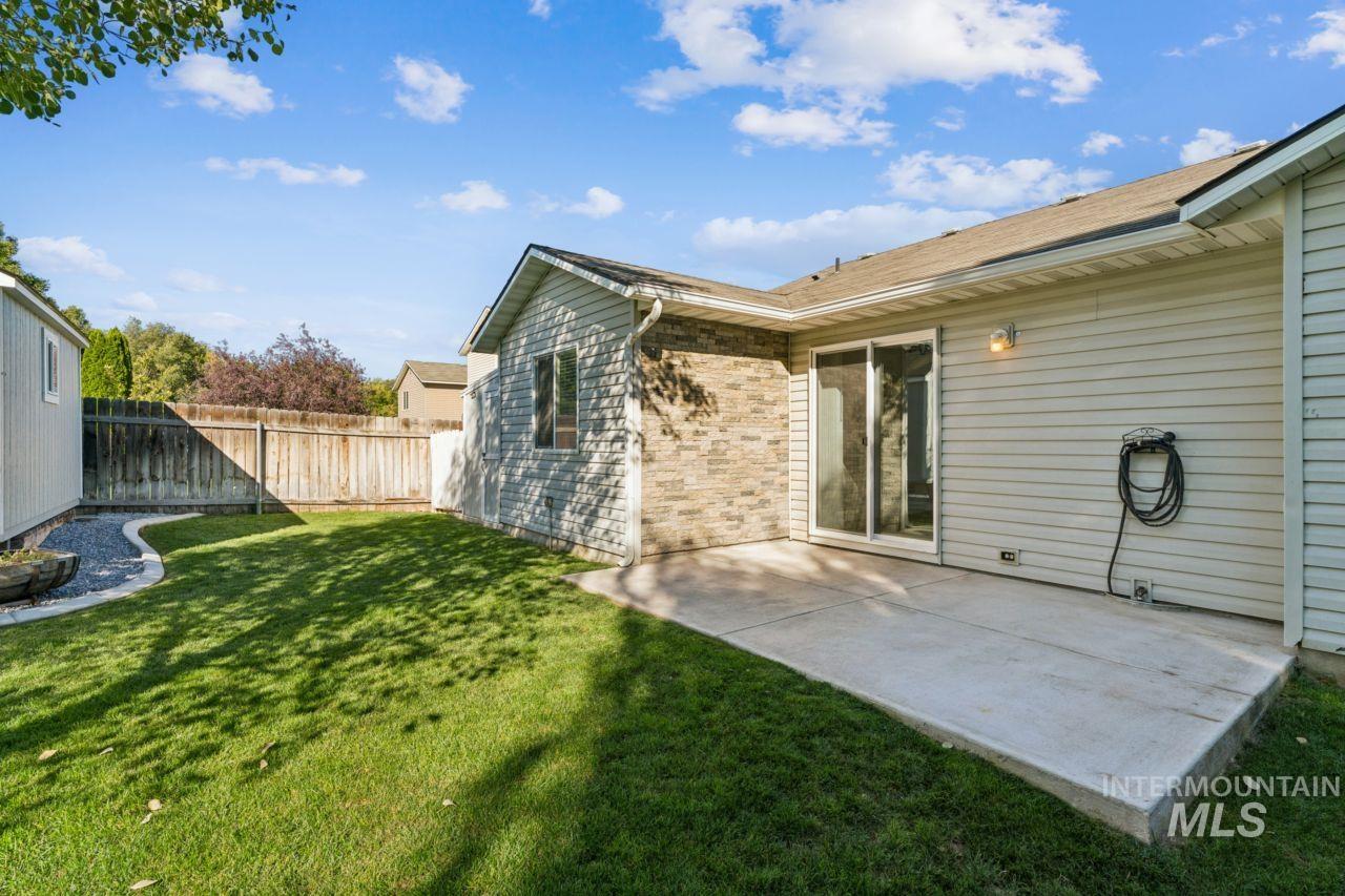 377 W Troy St., Kuna, Idaho 83634, 4 Bedrooms, 2 Bathrooms, Residential For Sale, Price $399,990, 99001742