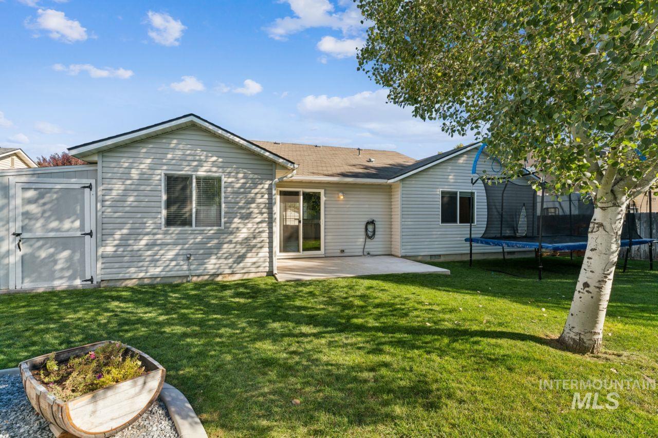 377 W Troy St., Kuna, Idaho 83634, 4 Bedrooms, 2 Bathrooms, Residential For Sale, Price $399,990, 99001742