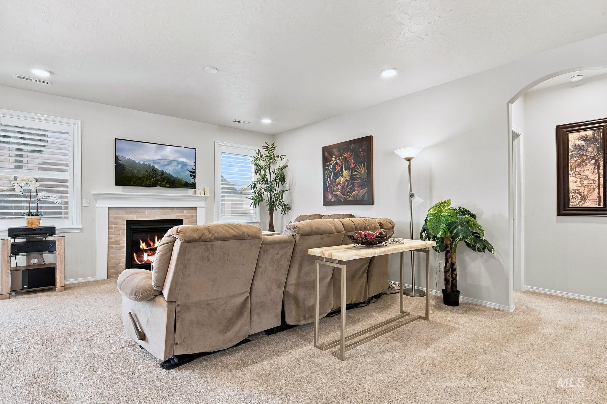 4939 E Patchwork Dr, Nampa, Idaho 83686, 3 Bedrooms, 2 Bathrooms, Residential For Sale, Price $438,900,MLS 99001743